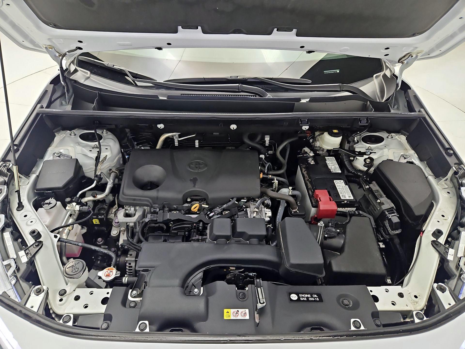 Thumbnail: 2023 Toyota RAV4 - 19