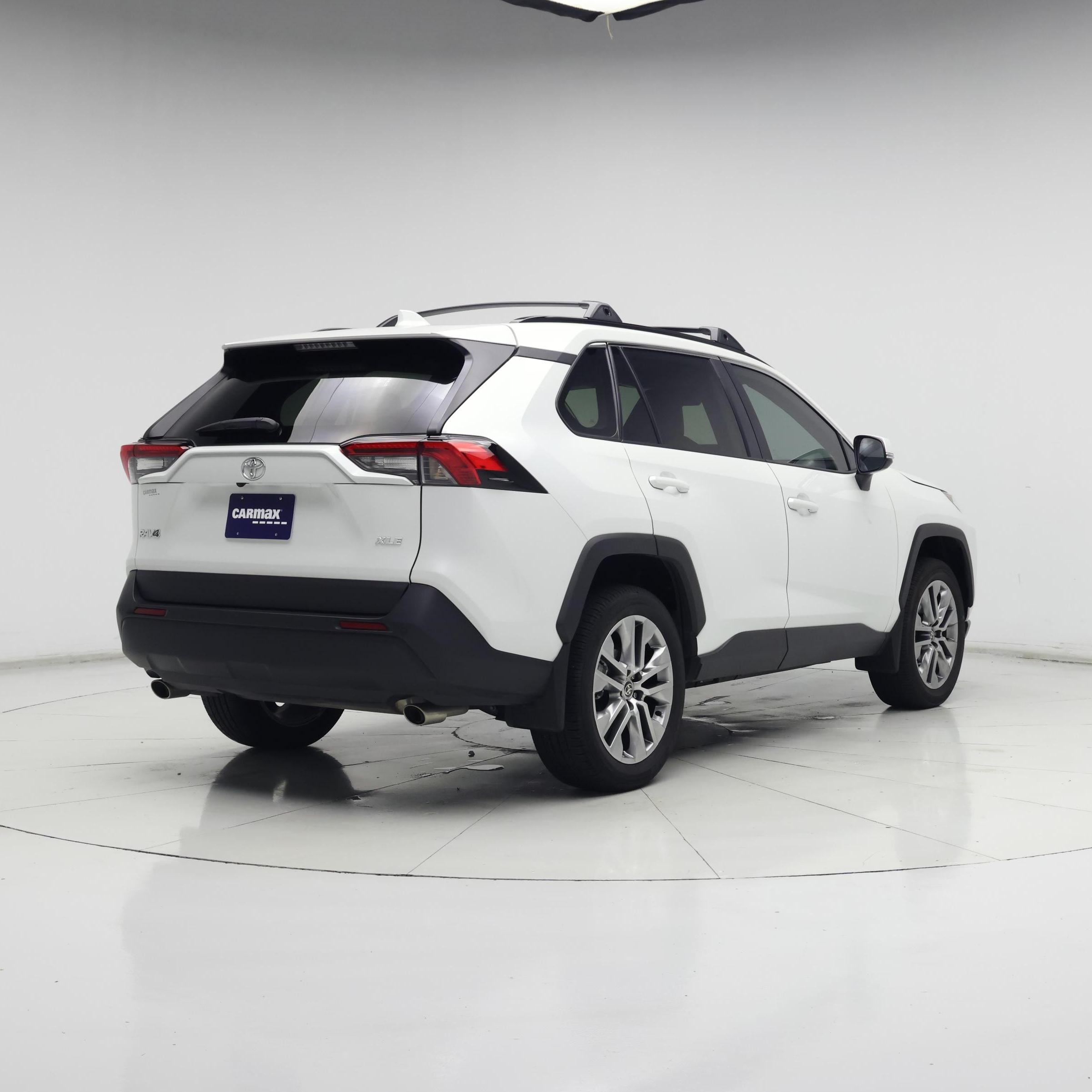 Thumbnail: 2023 Toyota RAV4 - 8