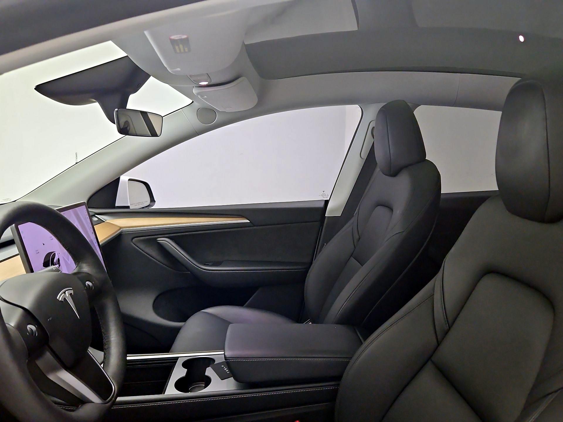 Thumbnail: 2024 Tesla Model Y - 18