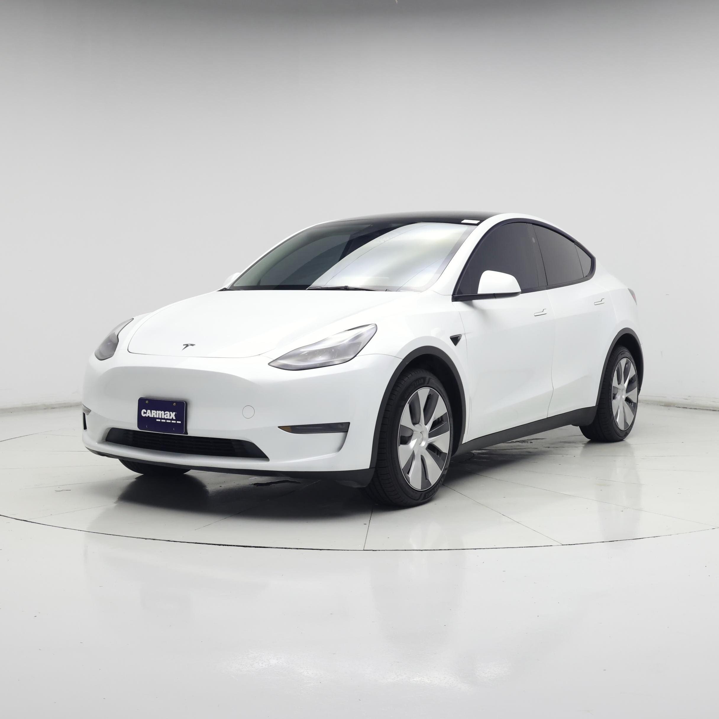 Thumbnail: 2024 Tesla Model Y - 4