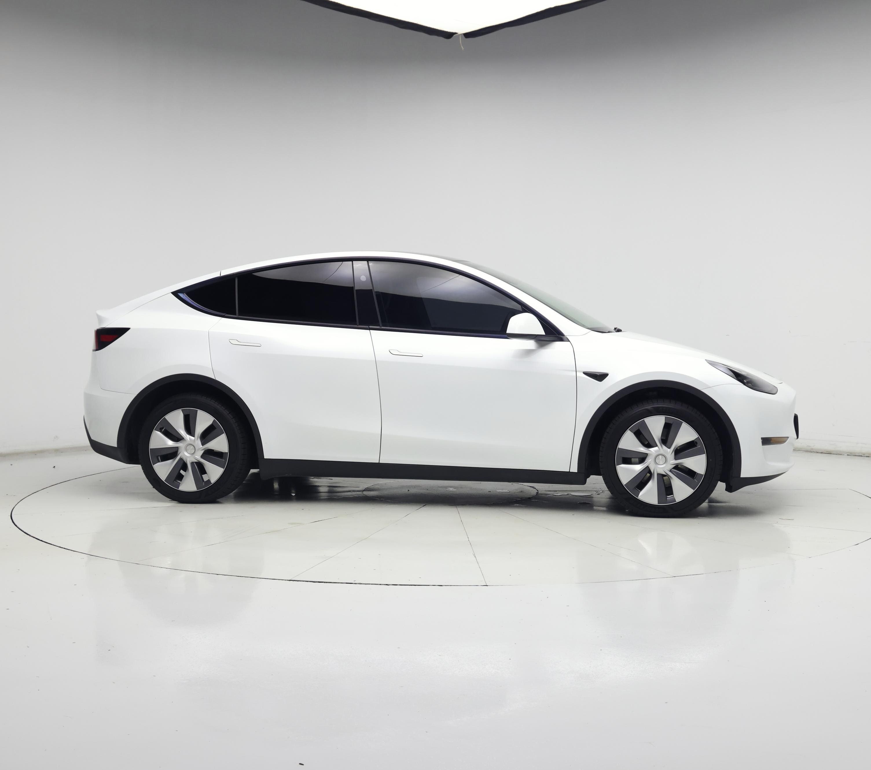 Thumbnail: 2024 Tesla Model Y - 7