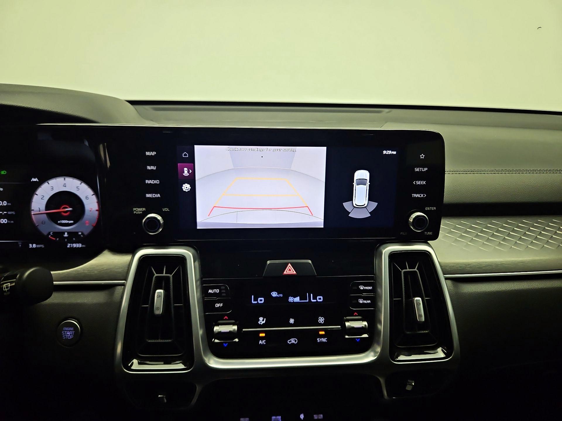 Thumbnail: 2023 Kia Sorento - 13