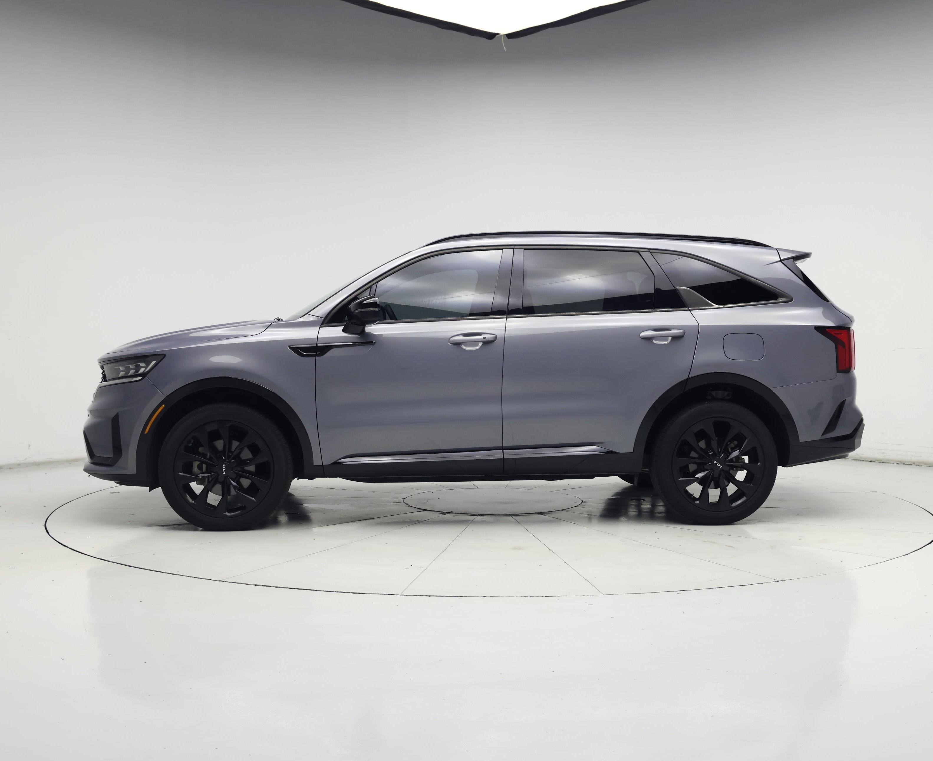 Thumbnail: 2023 Kia Sorento - 3