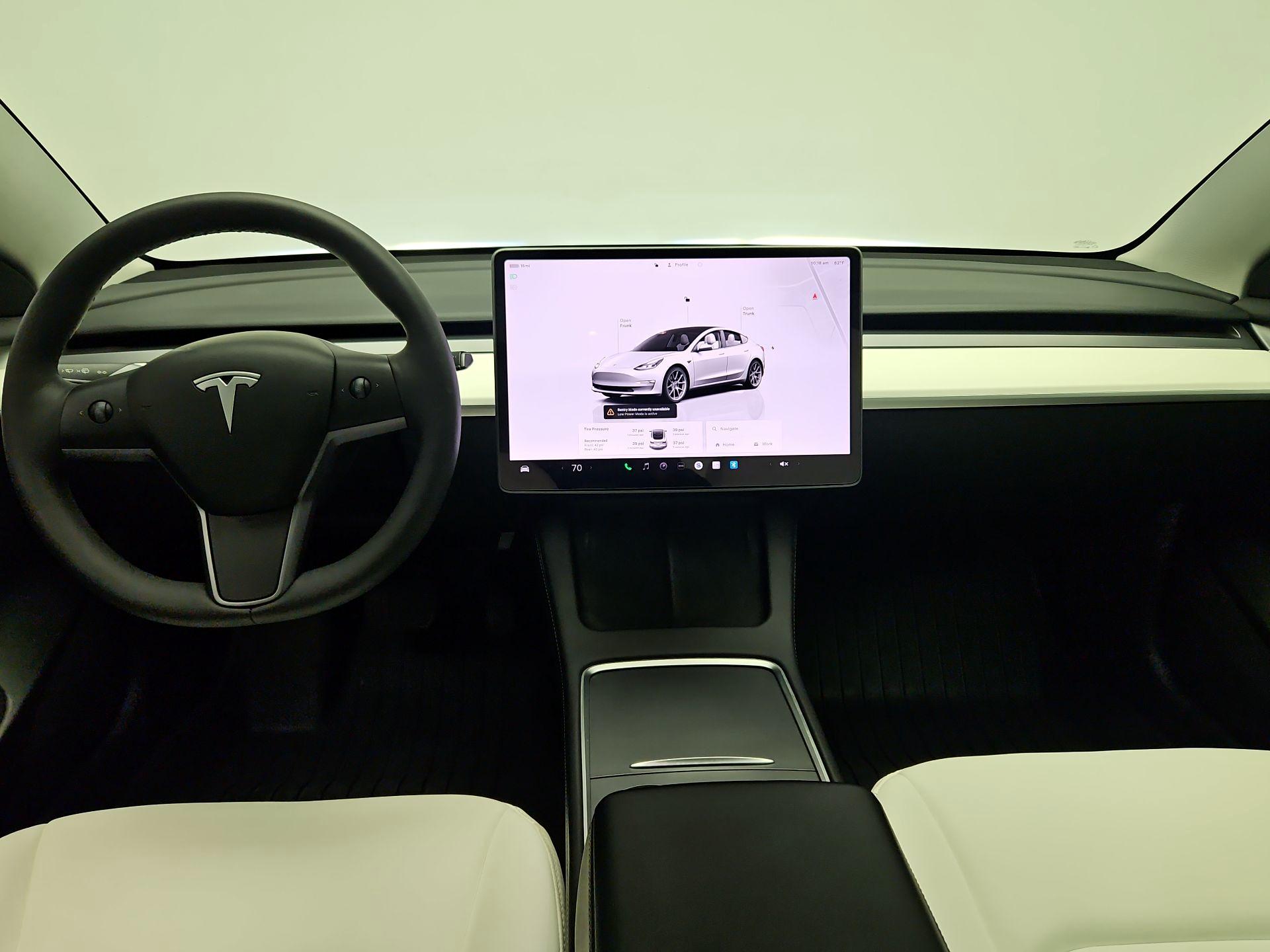Thumbnail: 2023 Tesla Model 3 - 9