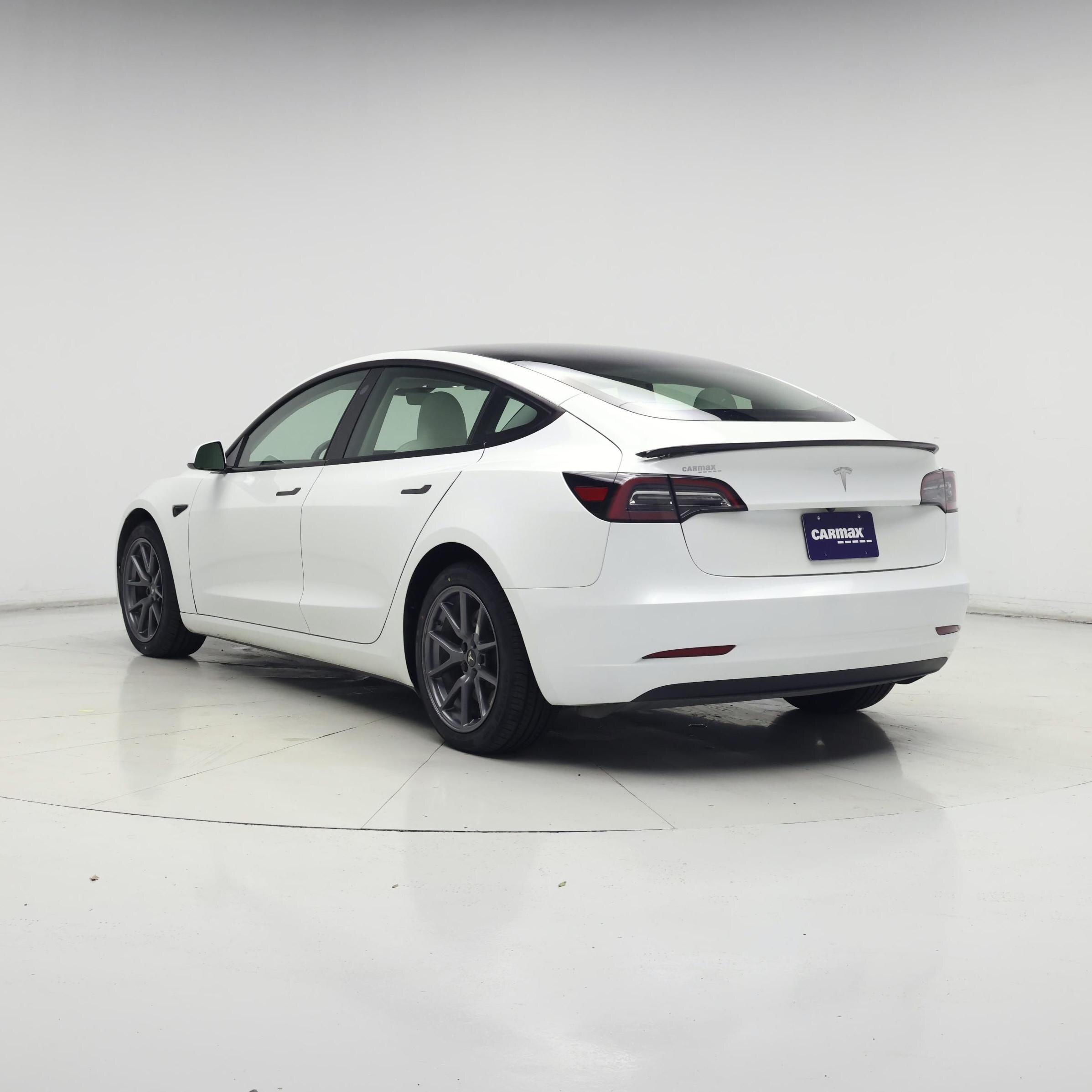 Thumbnail: 2023 Tesla Model 3 - 2