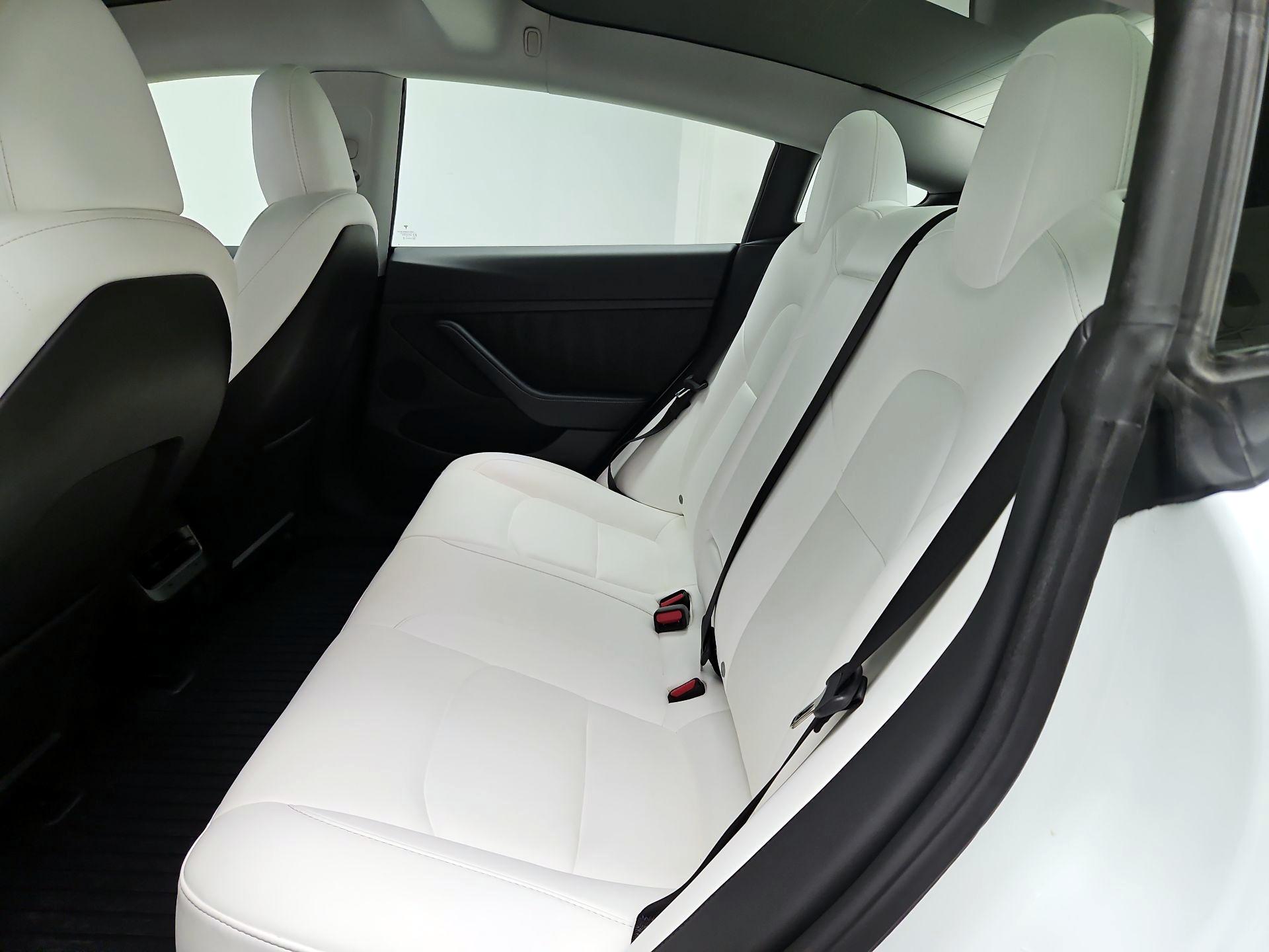 Thumbnail: 2023 Tesla Model 3 - 19