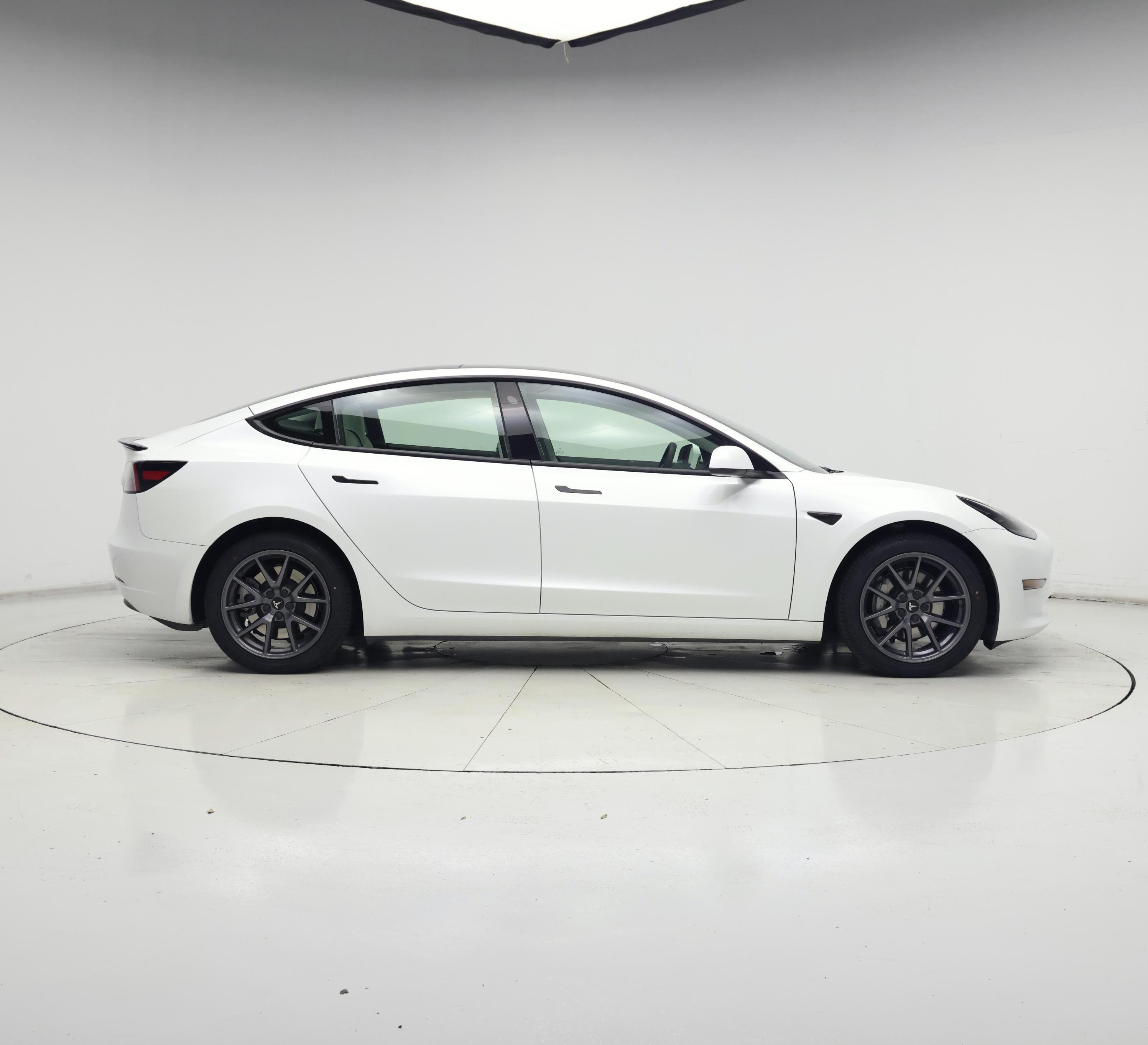 Thumbnail: 2023 Tesla Model 3 - 7