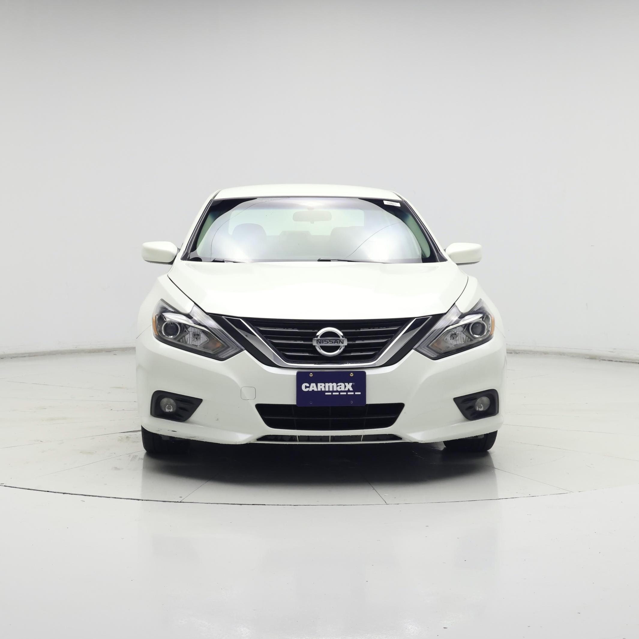 Thumbnail: 2017 Nissan Altima - 5