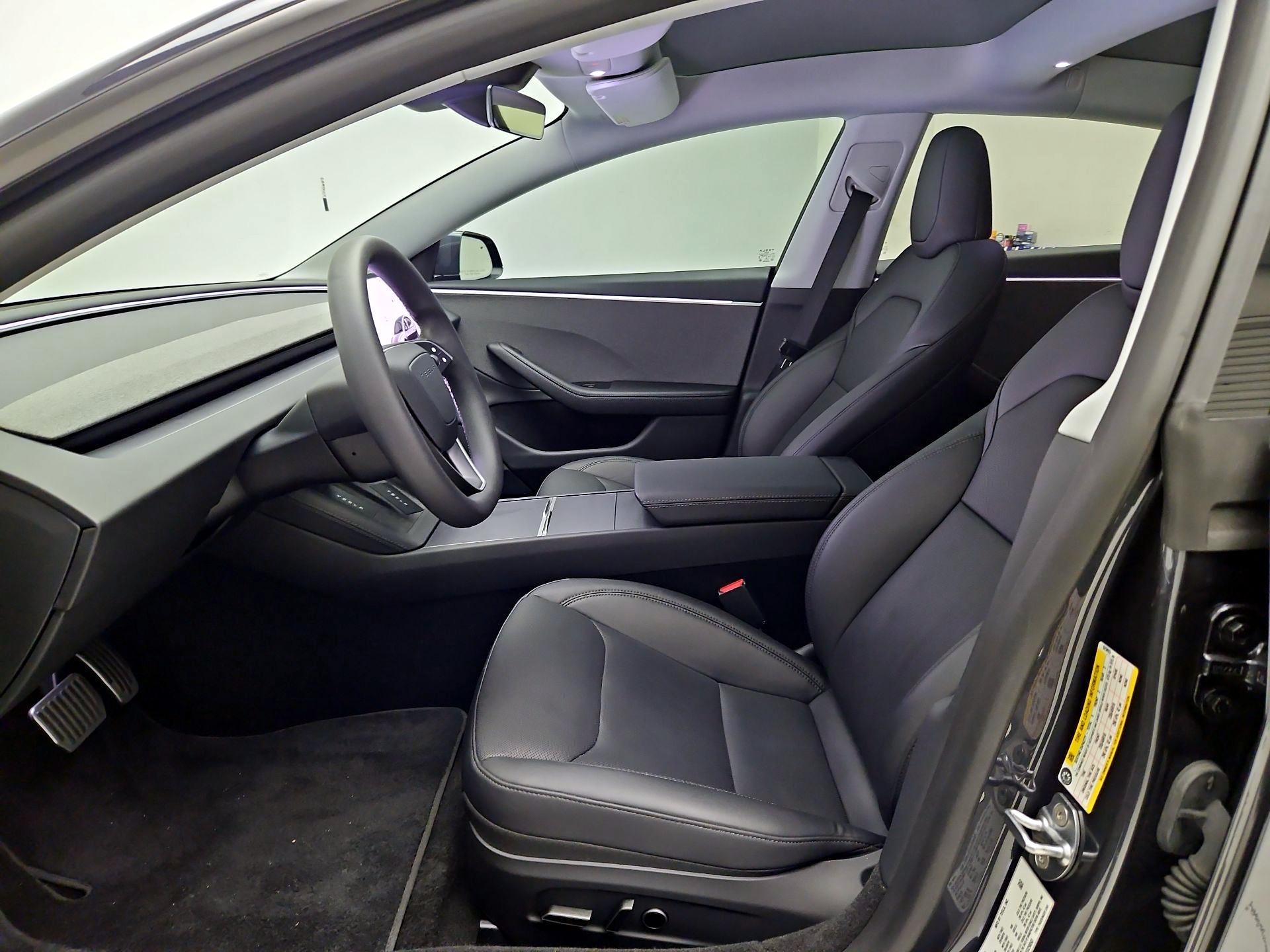 Thumbnail: 2025 Tesla Model 3 - 11