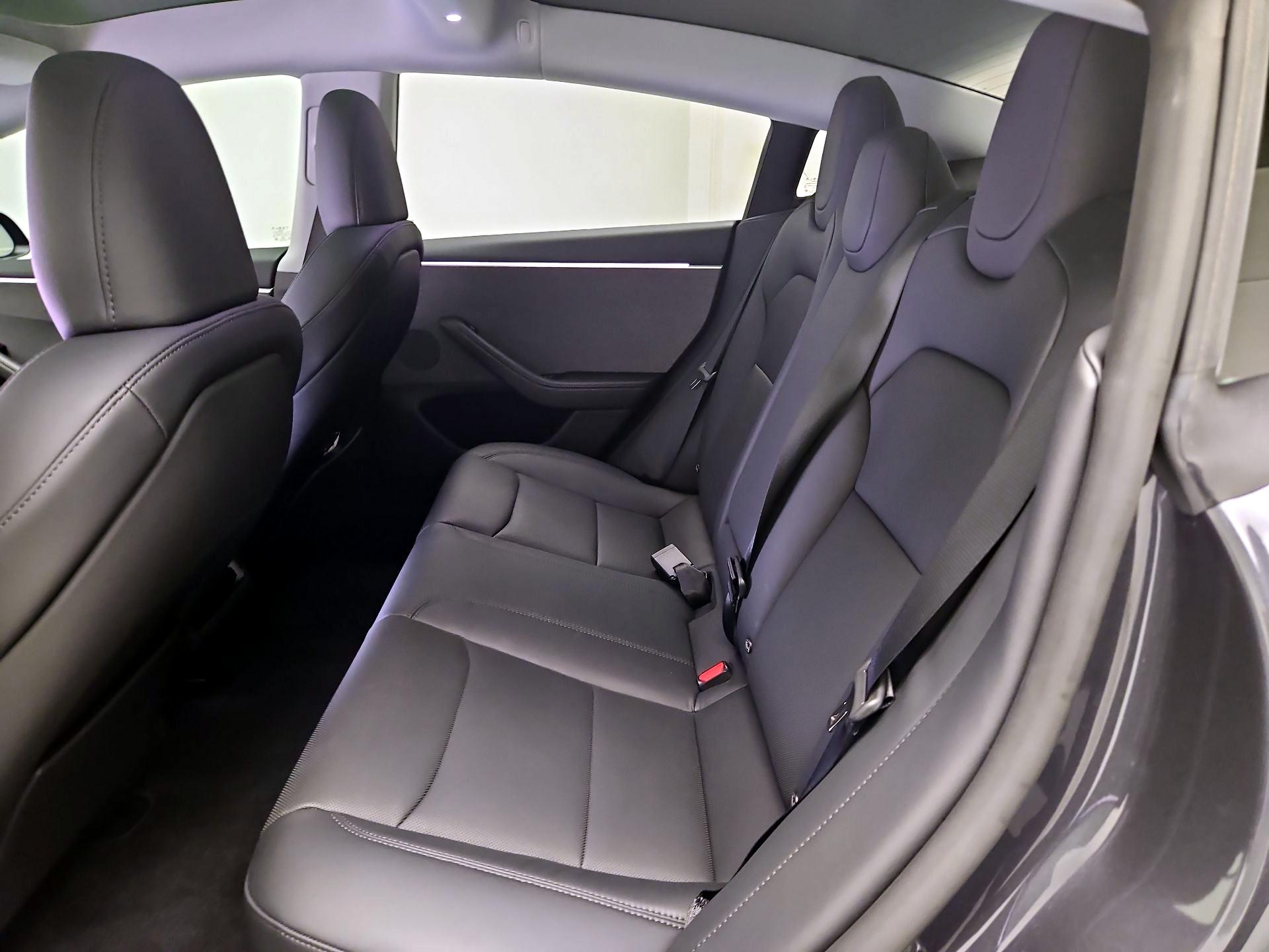 Thumbnail: 2025 Tesla Model 3 - 19