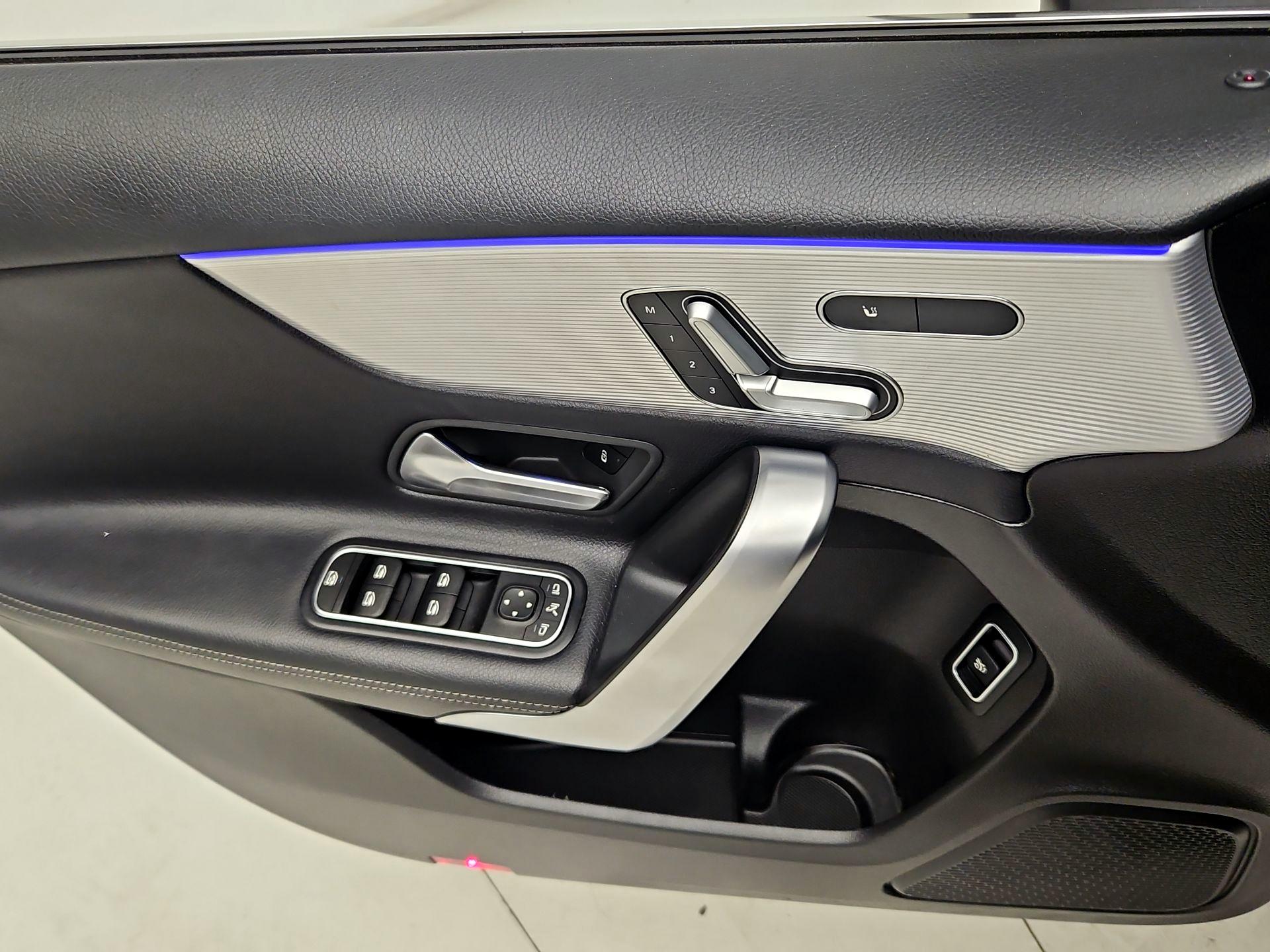 Thumbnail: 2019 Mercedes-Benz A-Class - 12