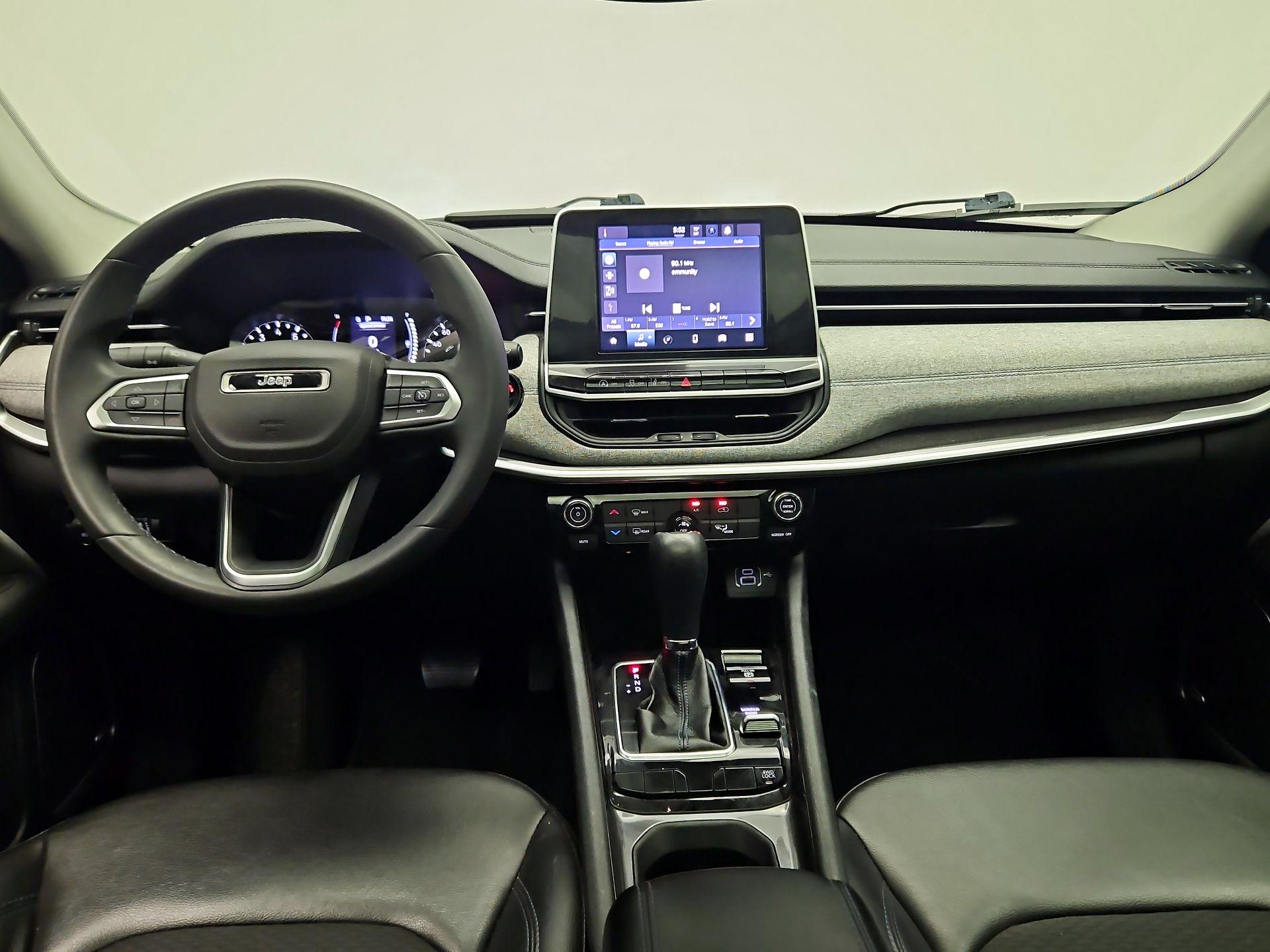 Thumbnail: 2022 Jeep Compass - 9