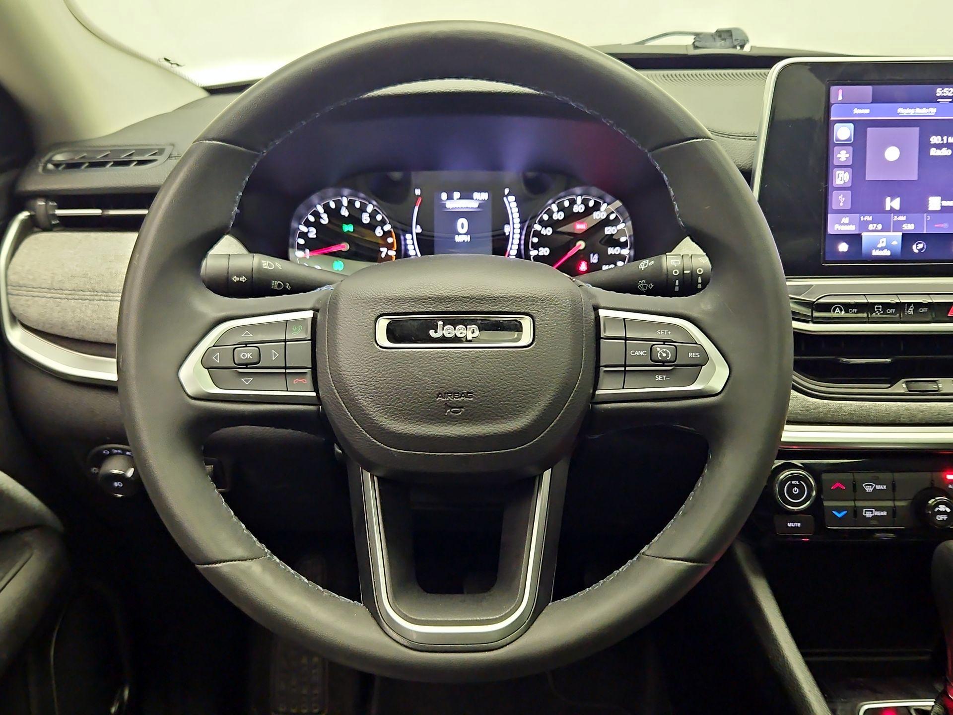 Thumbnail: 2022 Jeep Compass - 10