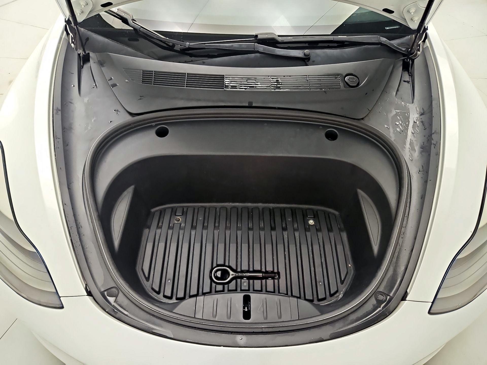 Thumbnail: 2021 Tesla Model 3 - 20
