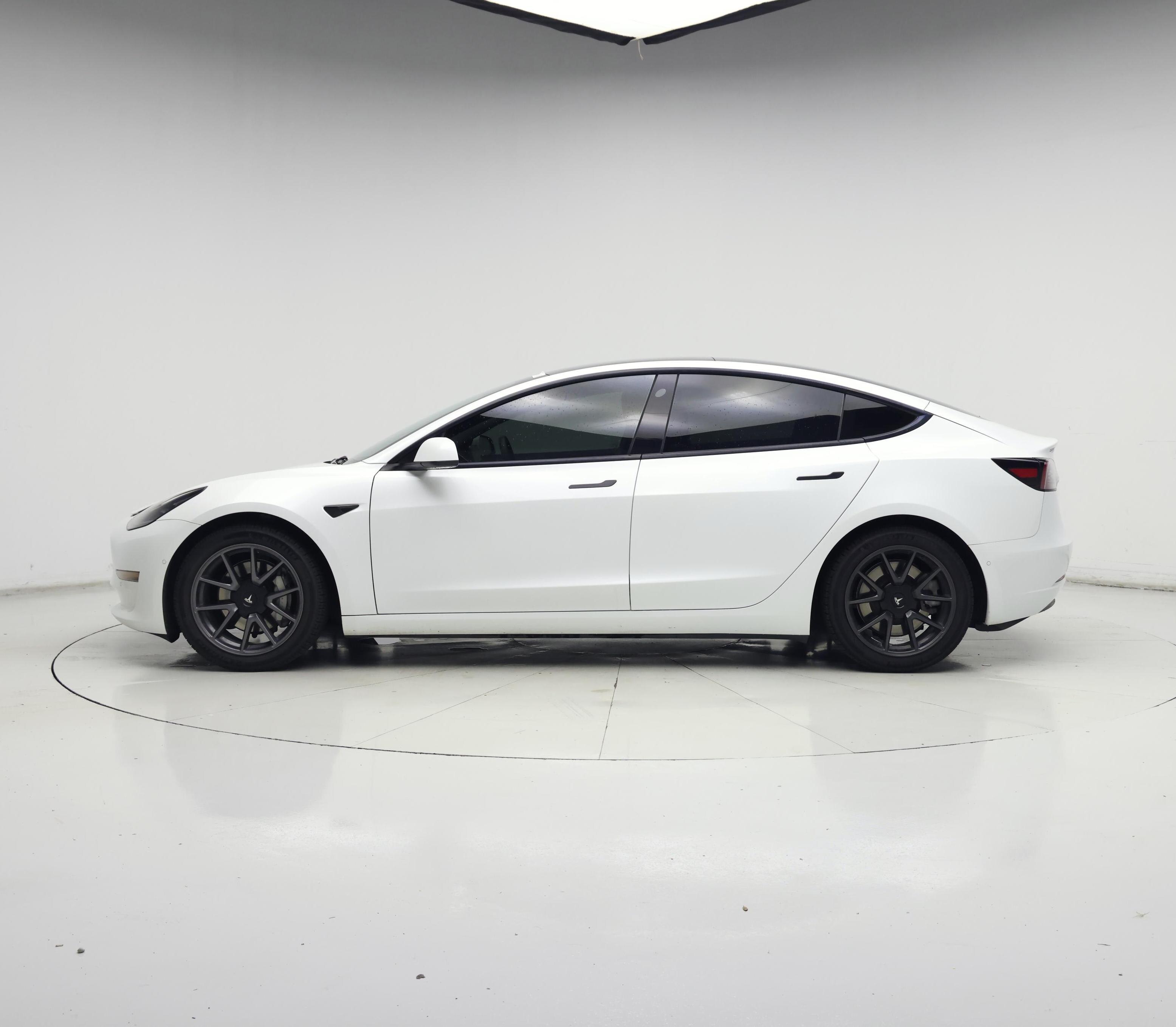 Thumbnail: 2021 Tesla Model 3 - 3