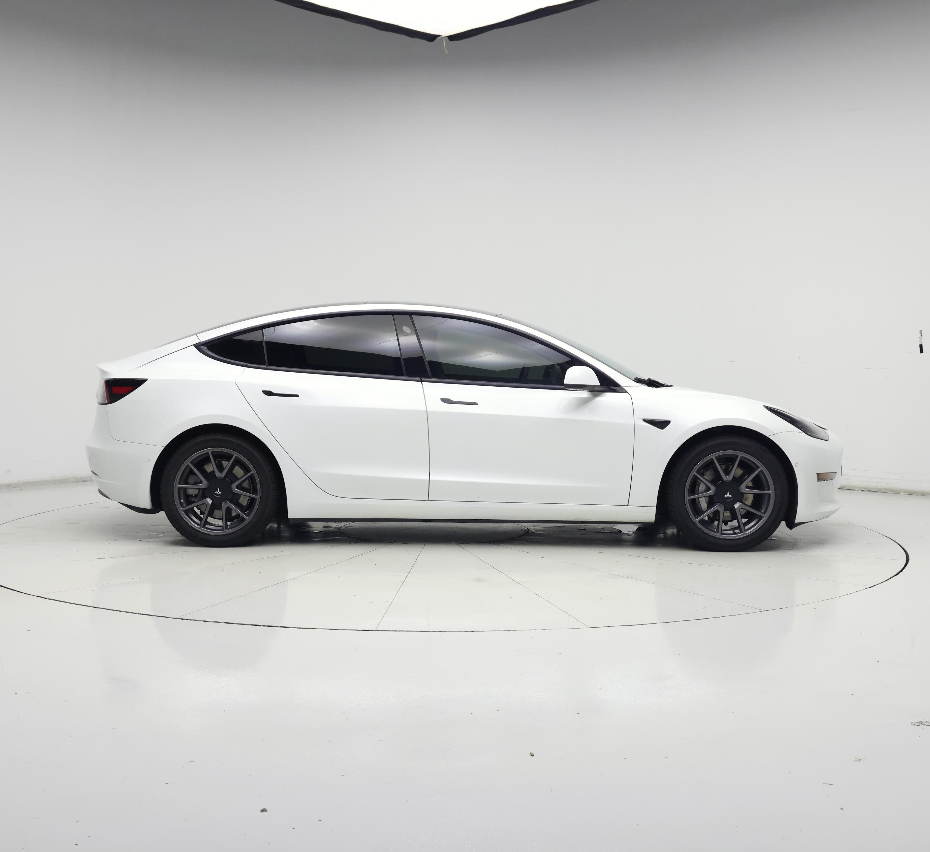 Thumbnail: 2021 Tesla Model 3 - 7