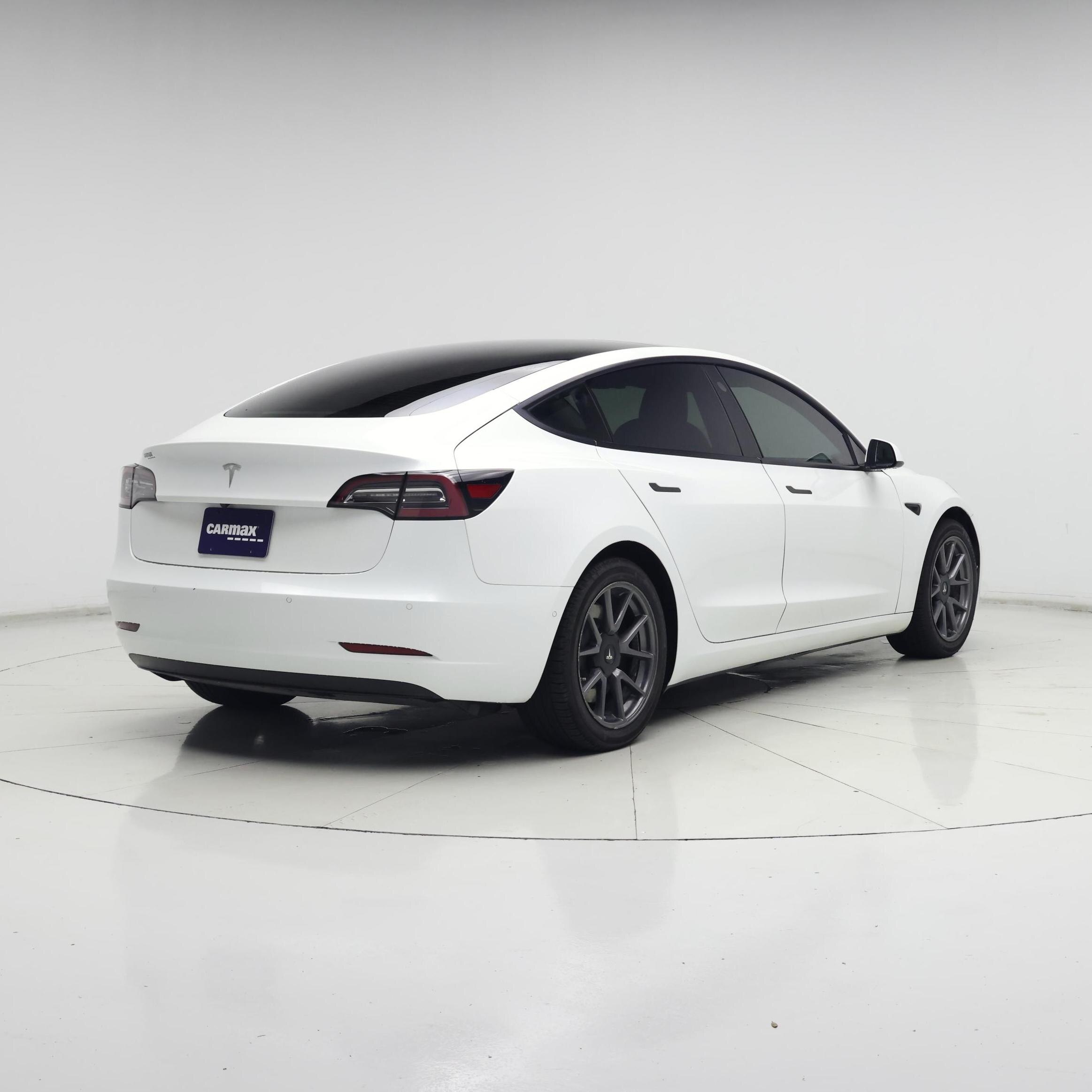 Thumbnail: 2021 Tesla Model 3 - 8