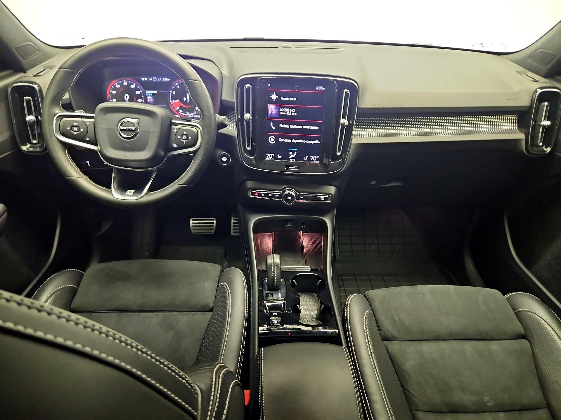 Thumbnail: 2019 Volvo XC40 - 9