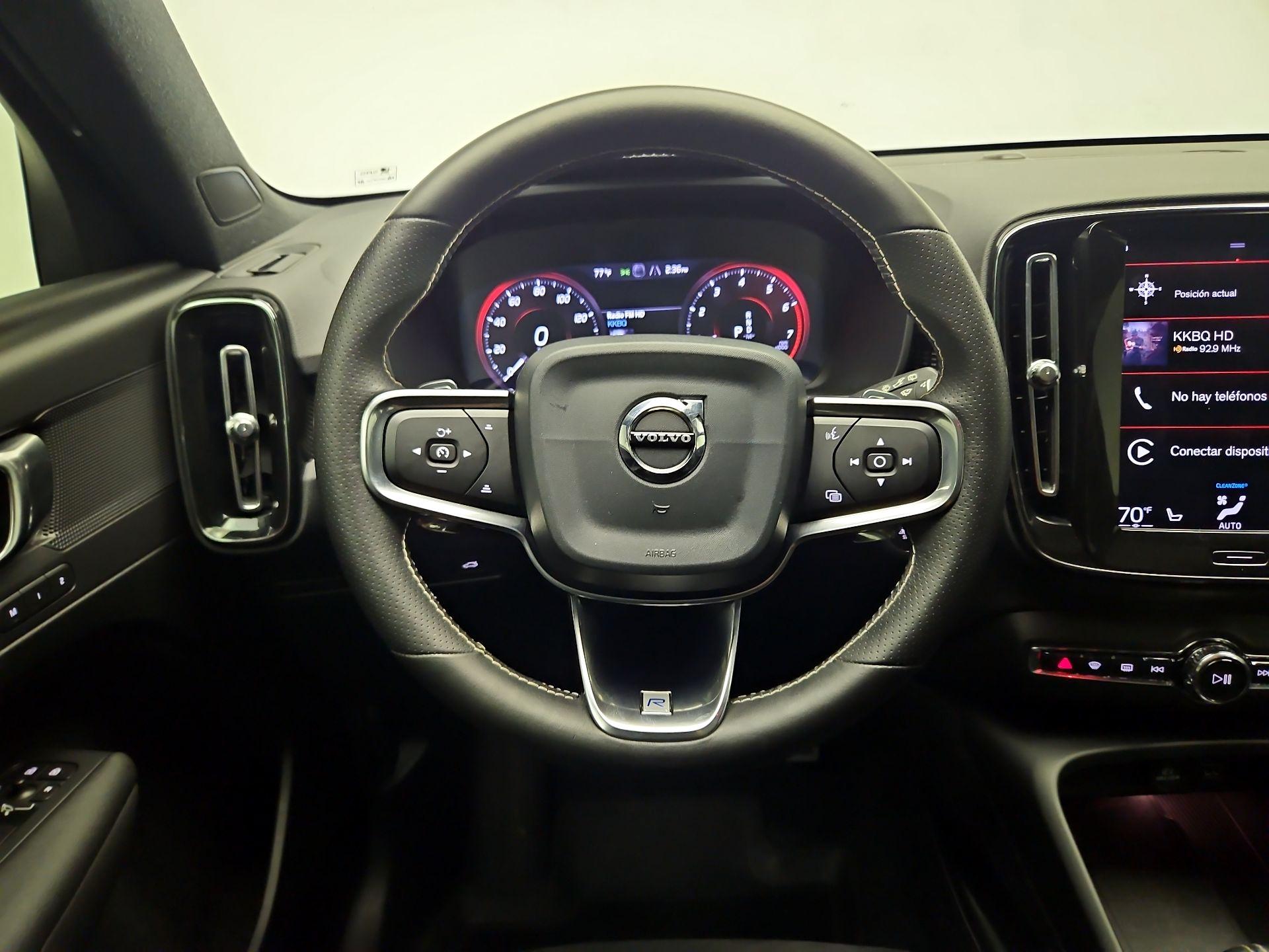 Thumbnail: 2019 Volvo XC40 - 10