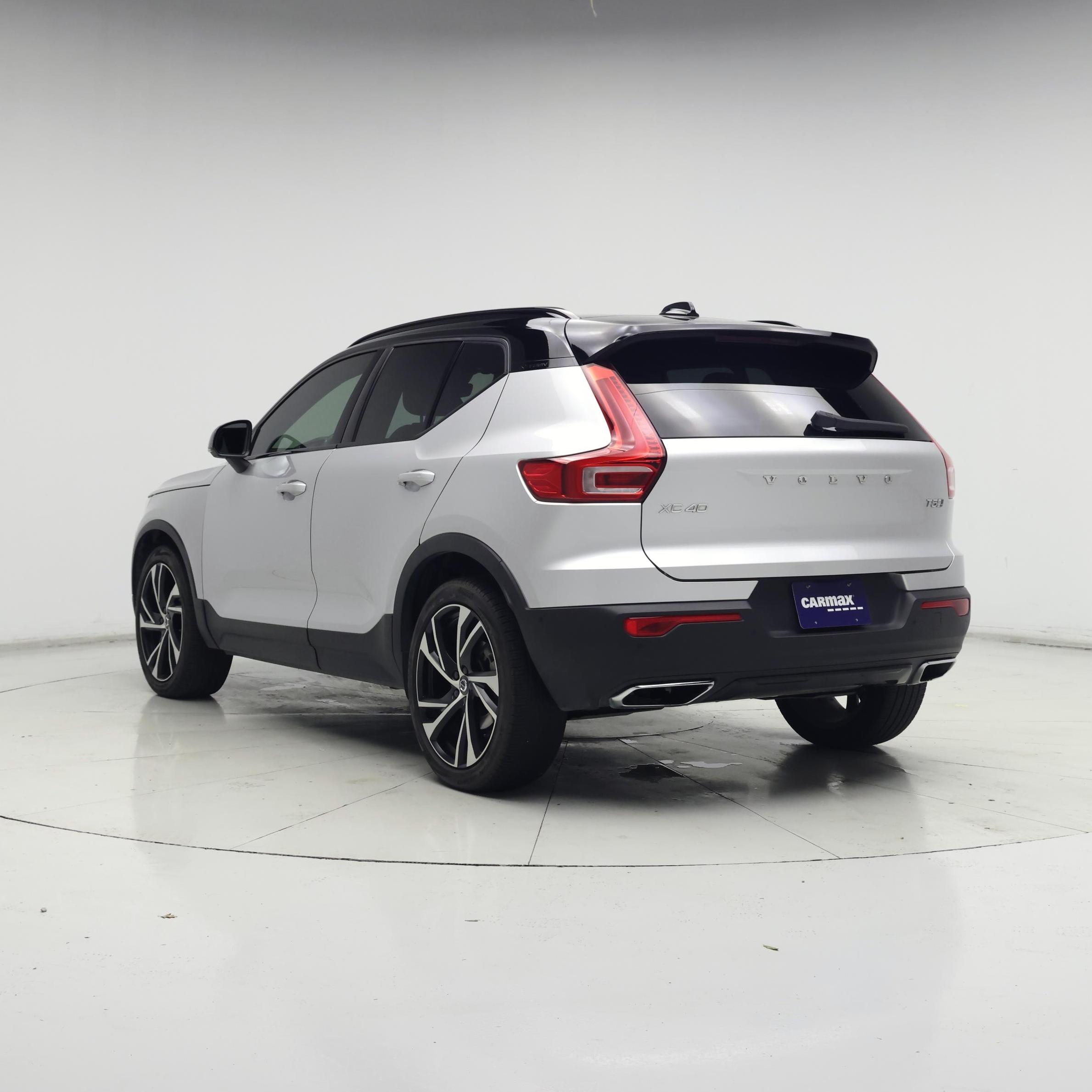 Thumbnail: 2019 Volvo XC40 - 2