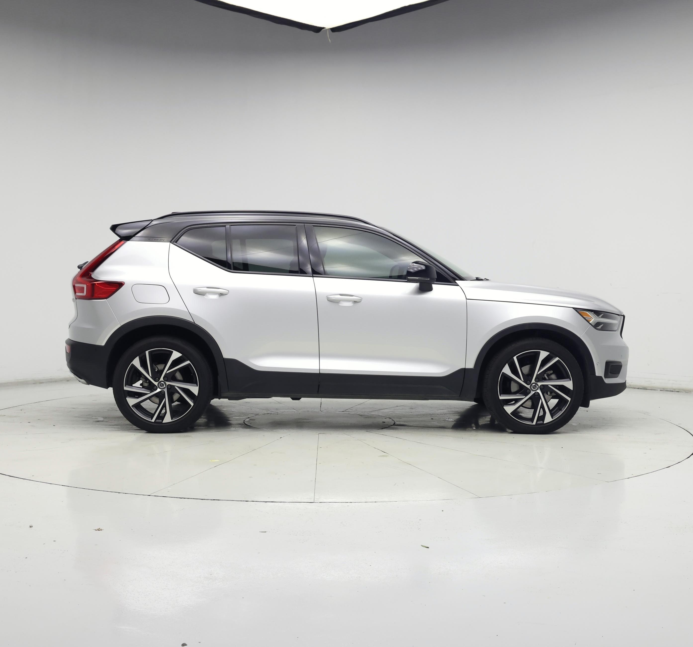 Thumbnail: 2019 Volvo XC40 - 7