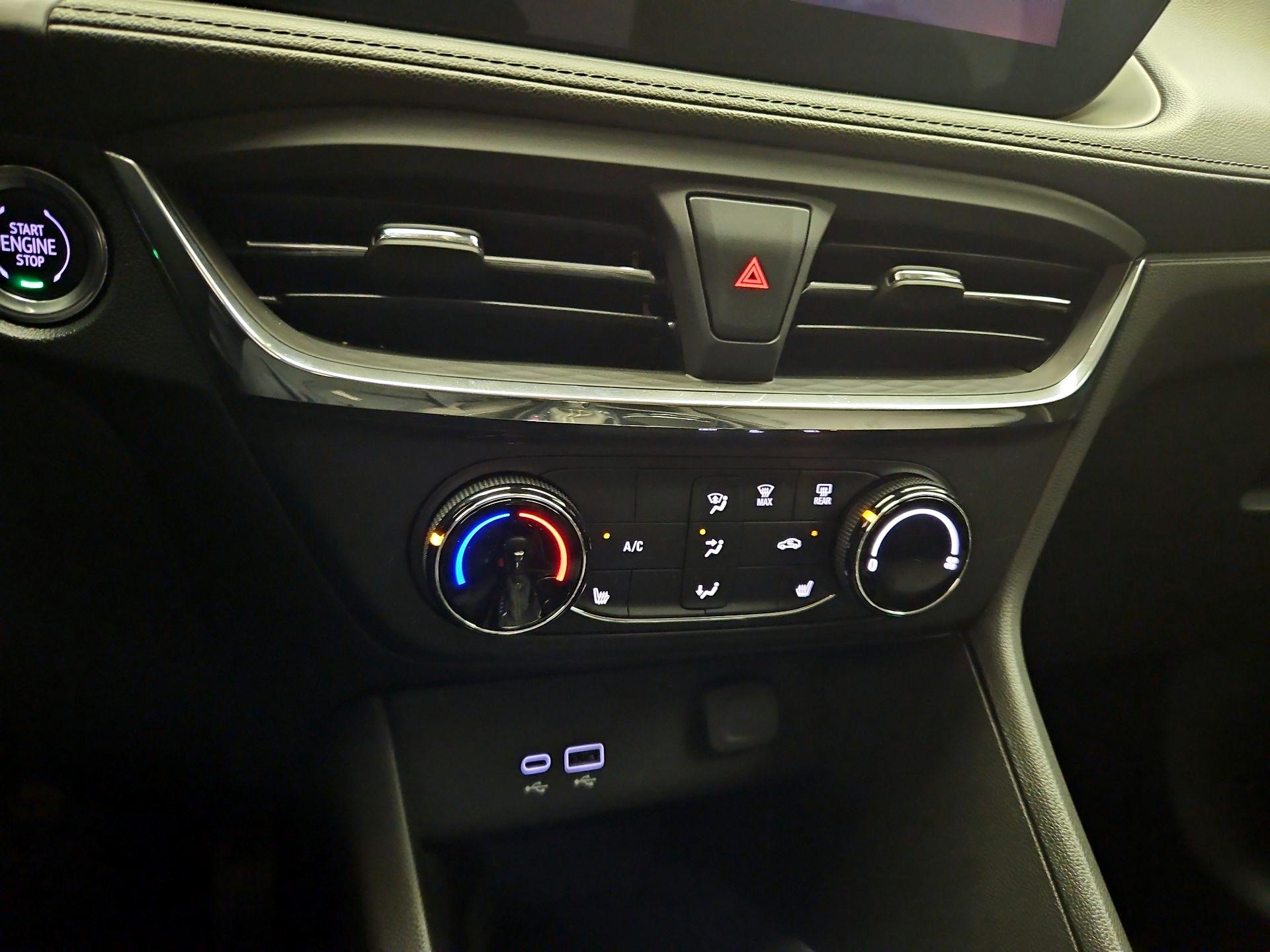 Thumbnail: 2025 Buick Encore GX - 15