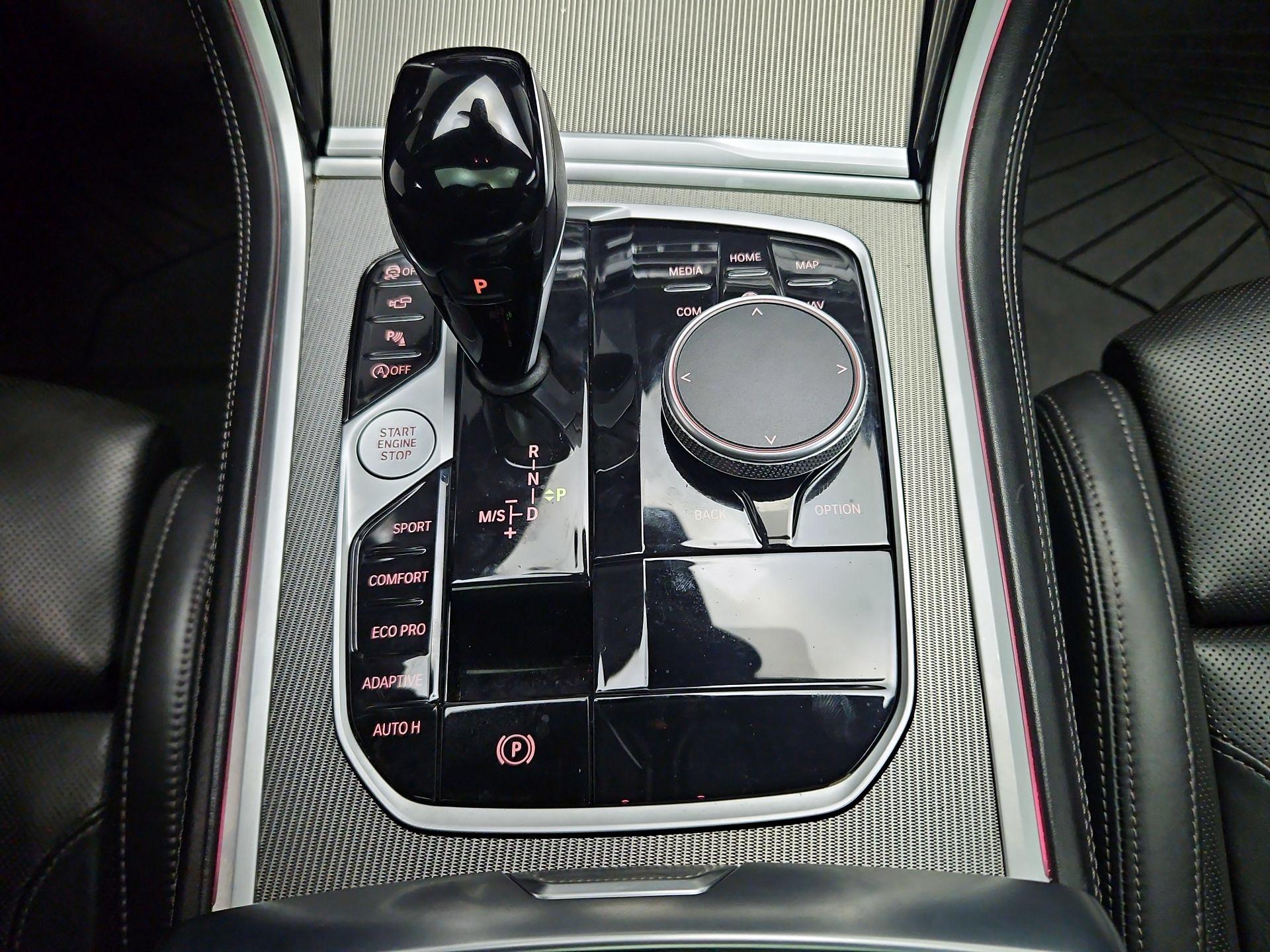 Thumbnail: 2023 BMW 8 Series - 18