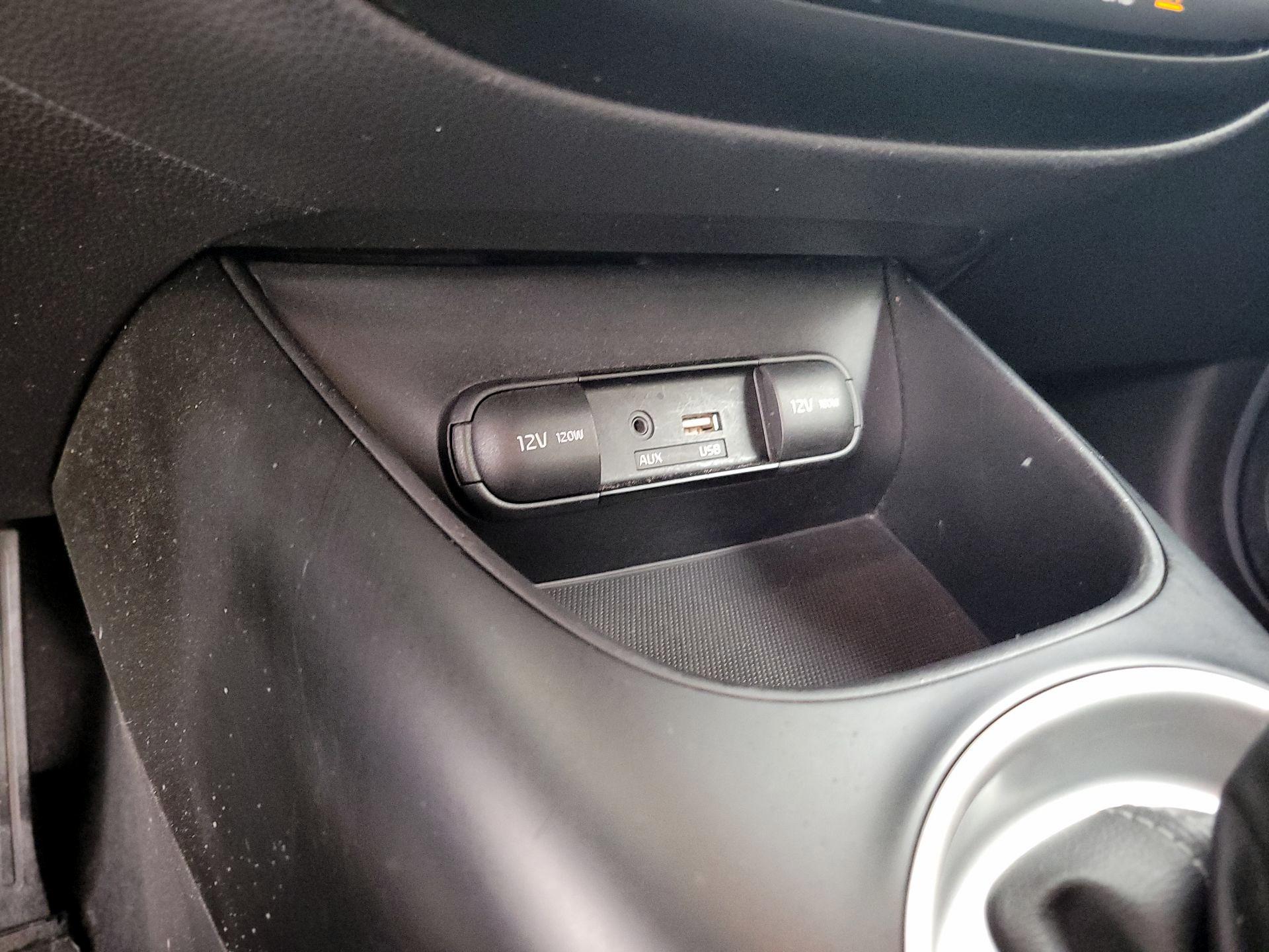 Thumbnail: 2017 Kia Soul - 18