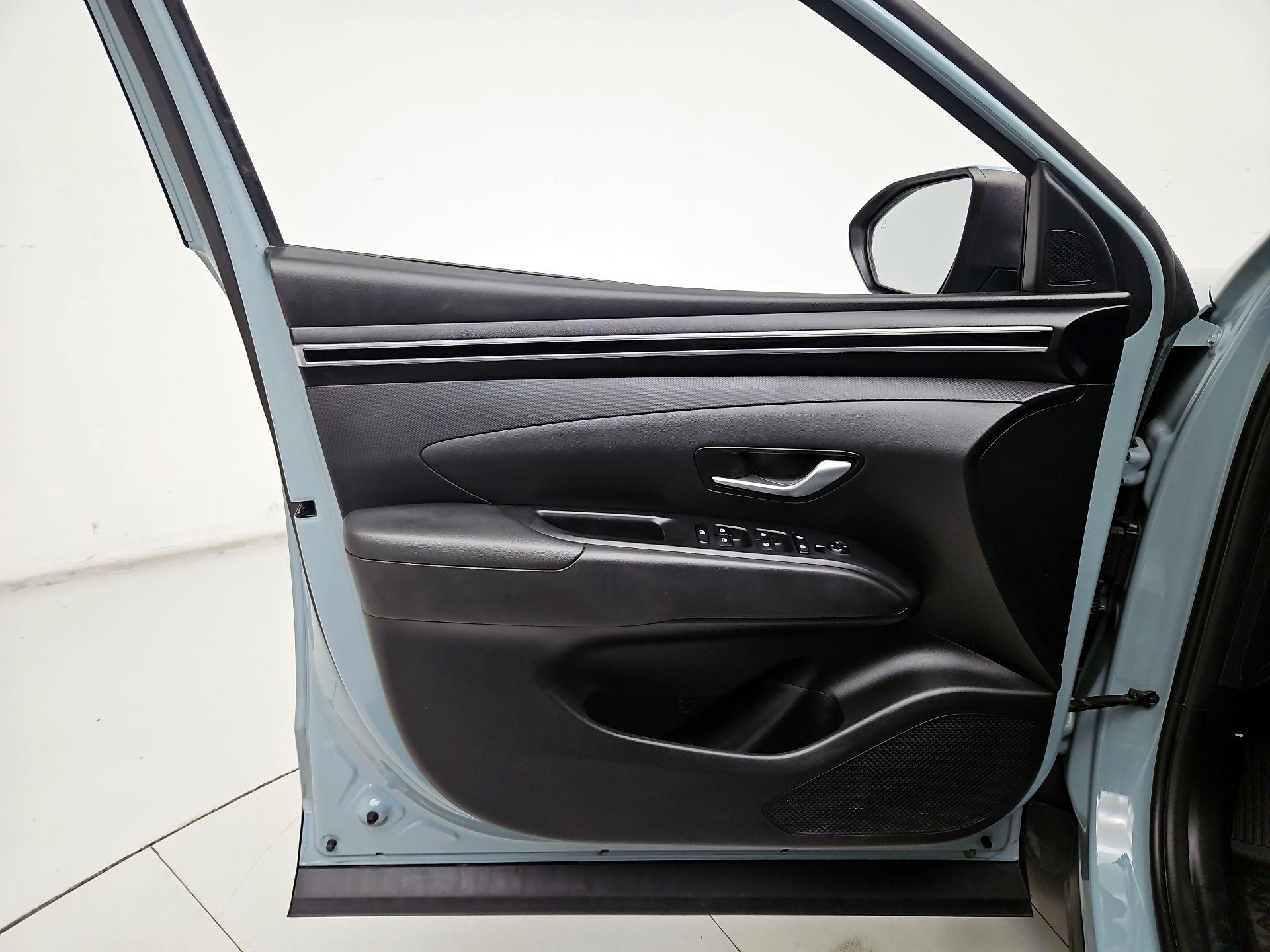 Thumbnail: 2023 Hyundai Santa Cruz - 12