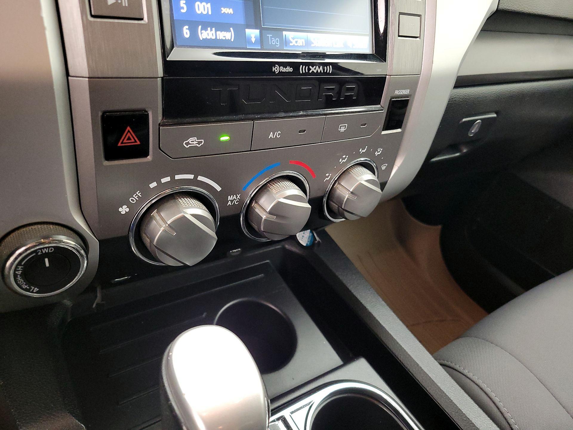 Thumbnail: 2016 Toyota Tundra - 16