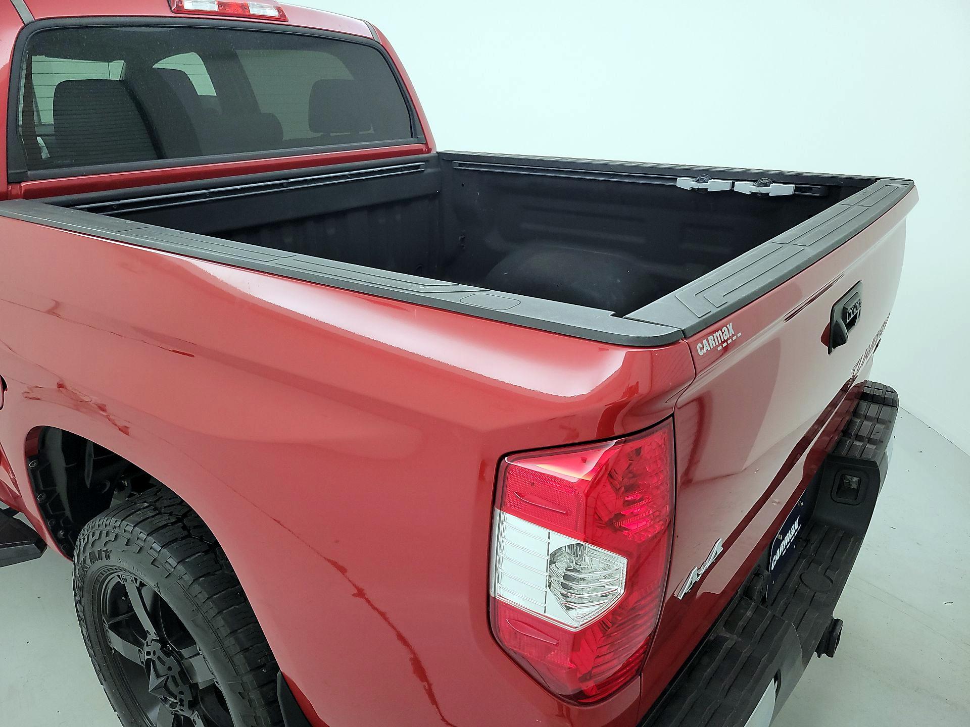Thumbnail: 2016 Toyota Tundra - 20