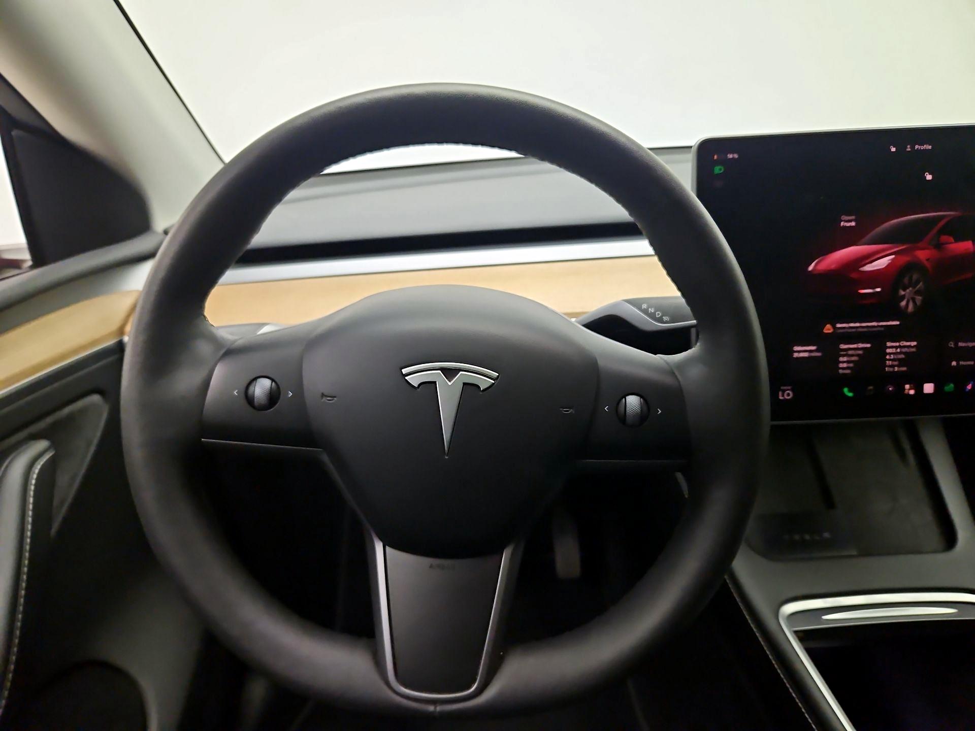 Thumbnail: 2023 Tesla Model Y - 10