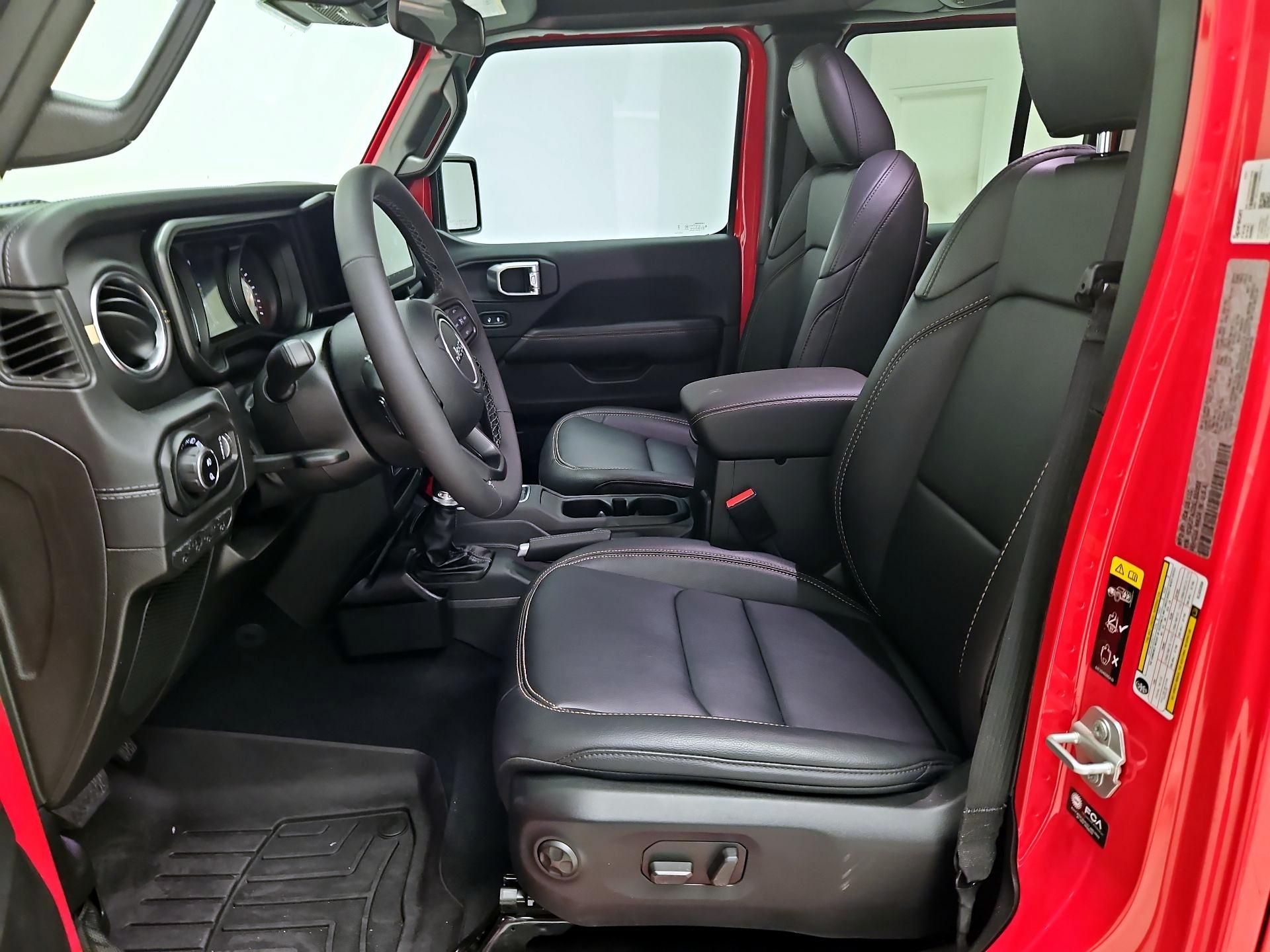 Thumbnail: 2025 Jeep Gladiator - 11