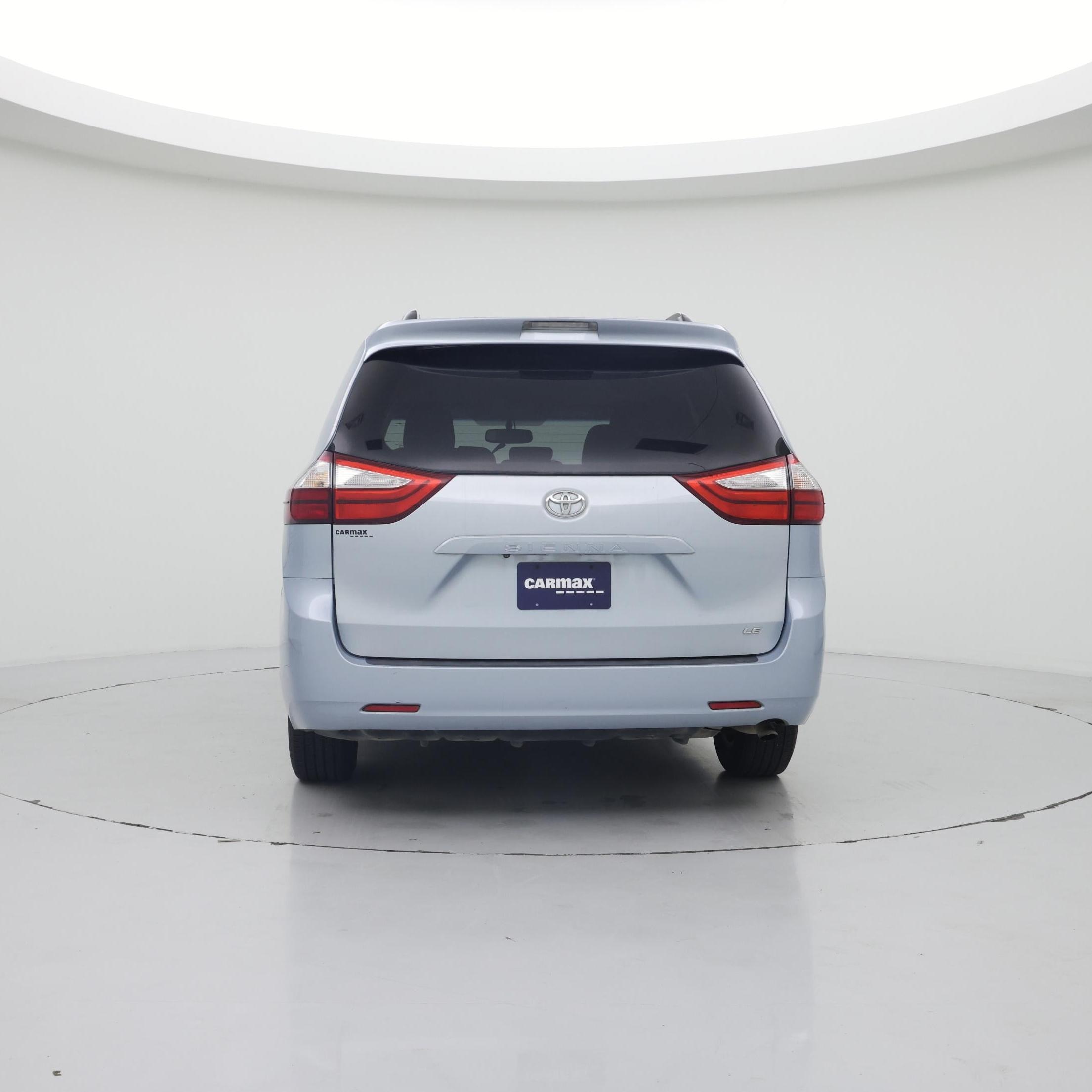 Thumbnail: 2015 Toyota Sienna - 6