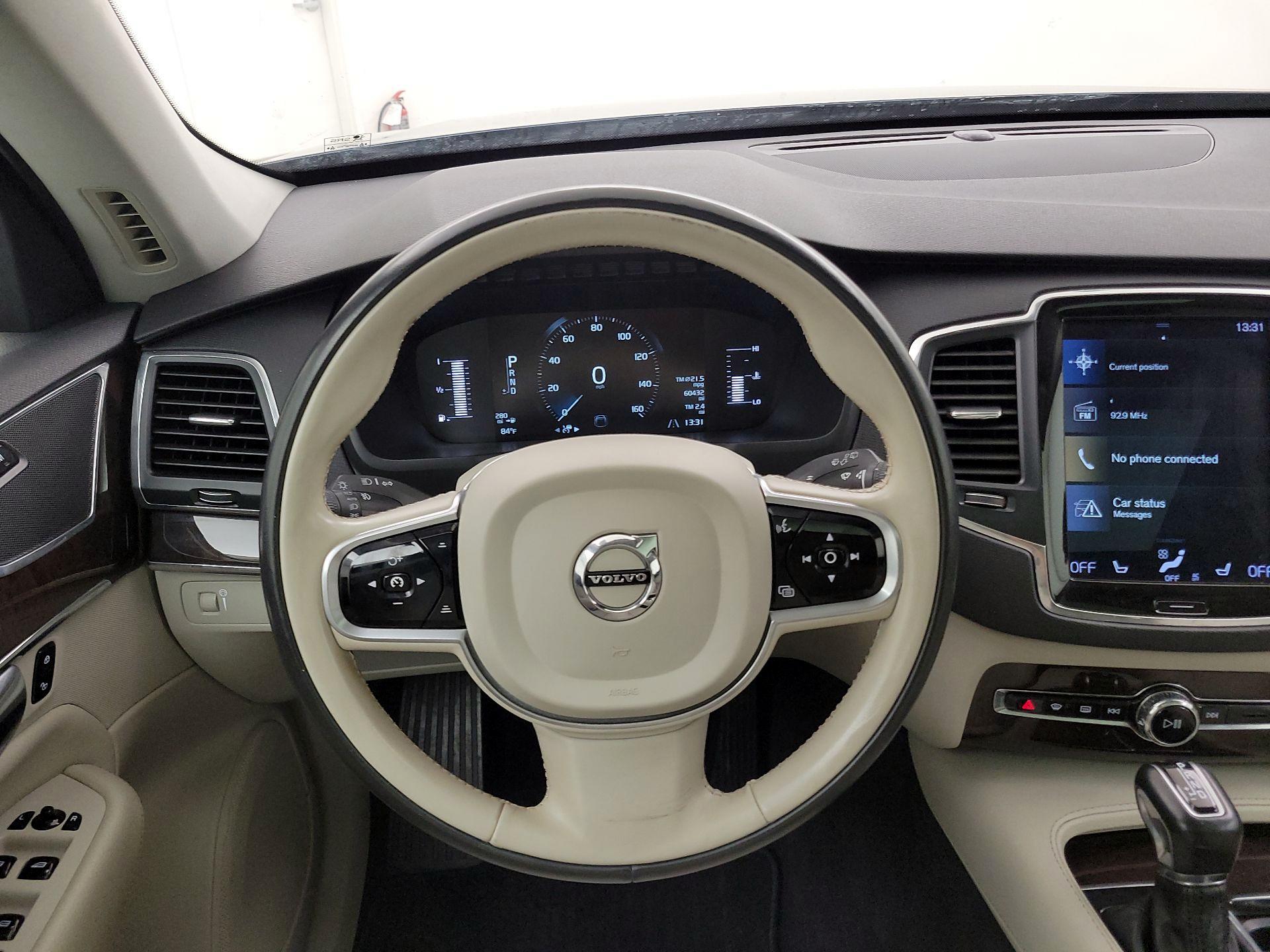 Thumbnail: 2019 Volvo XC90 - 10