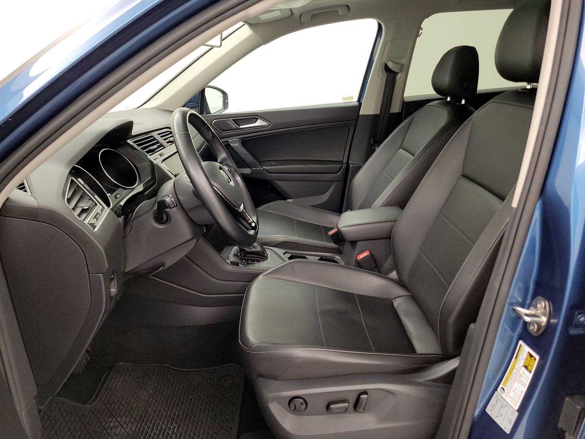 Thumbnail: 2018 Volkswagen Tiguan - 11