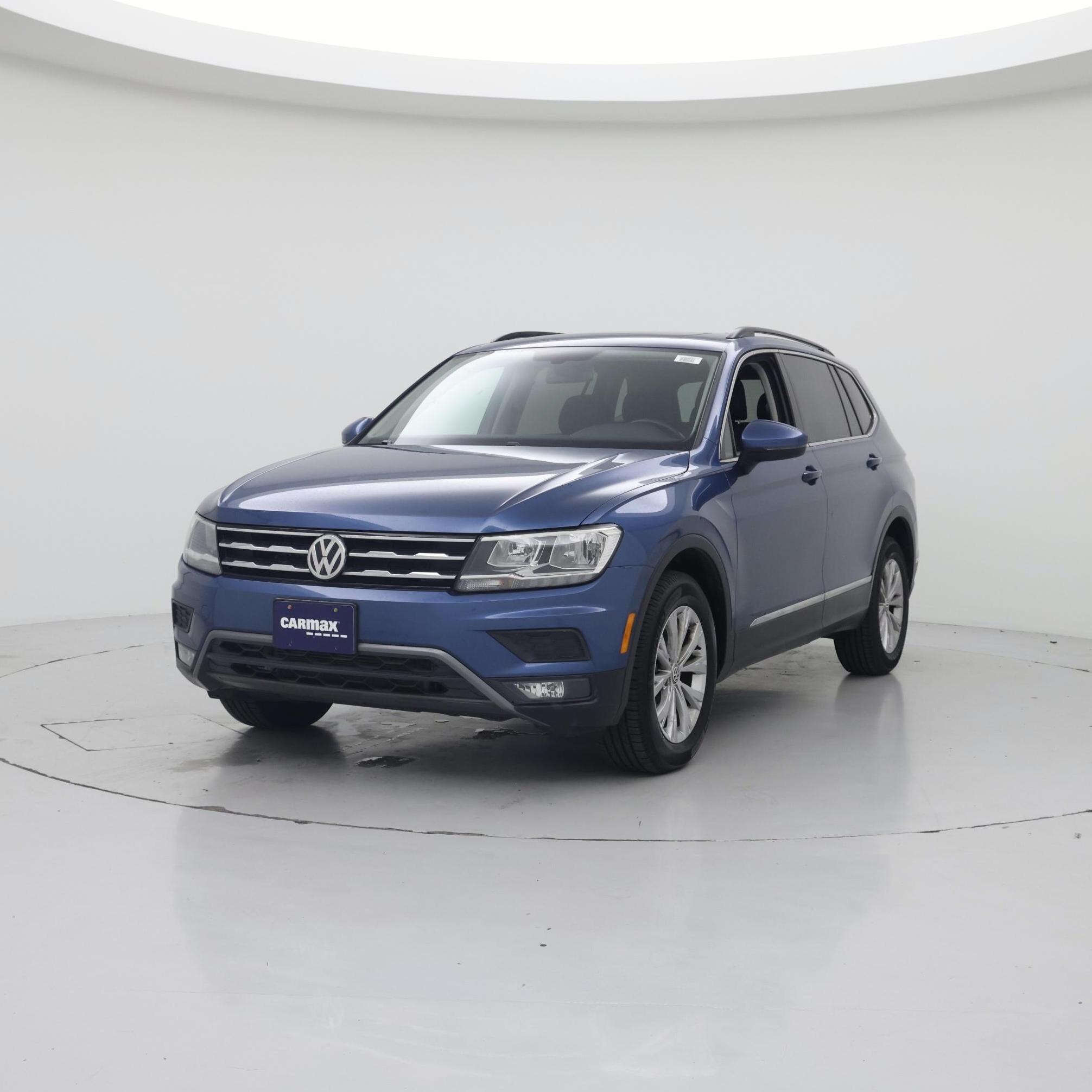 Thumbnail: 2018 Volkswagen Tiguan - 4