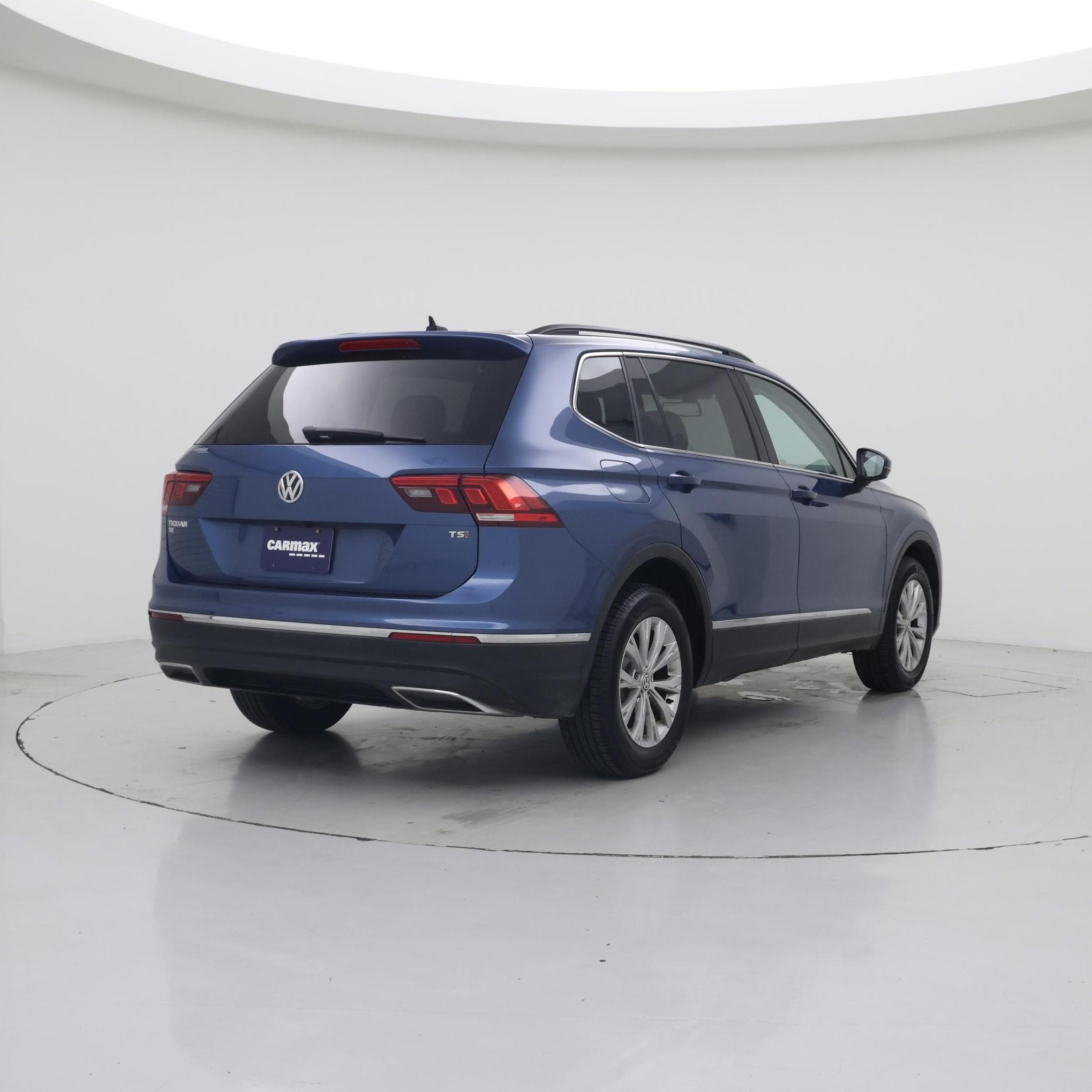 Thumbnail: 2018 Volkswagen Tiguan - 8