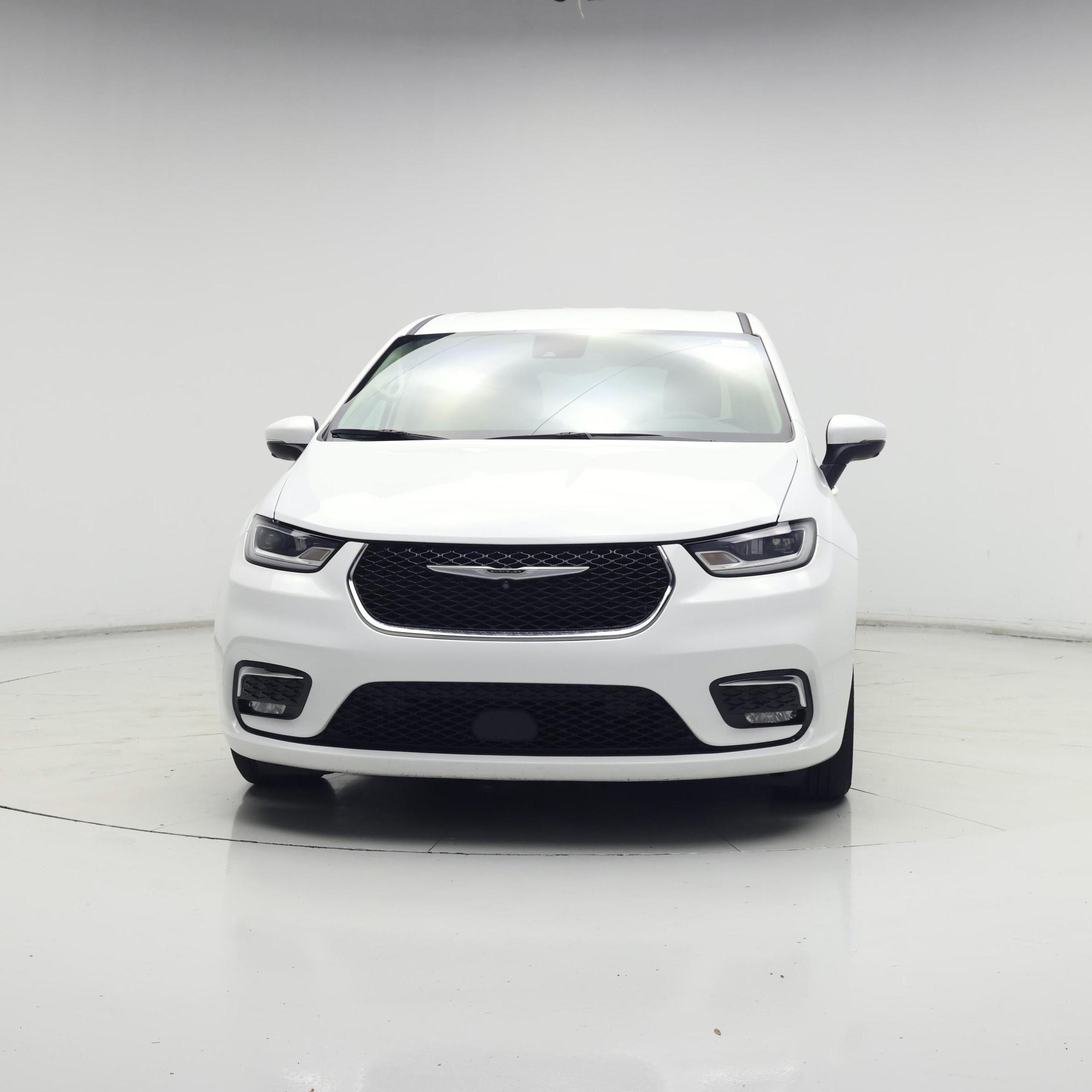 Thumbnail: 2023 Chrysler Pacifica - 5