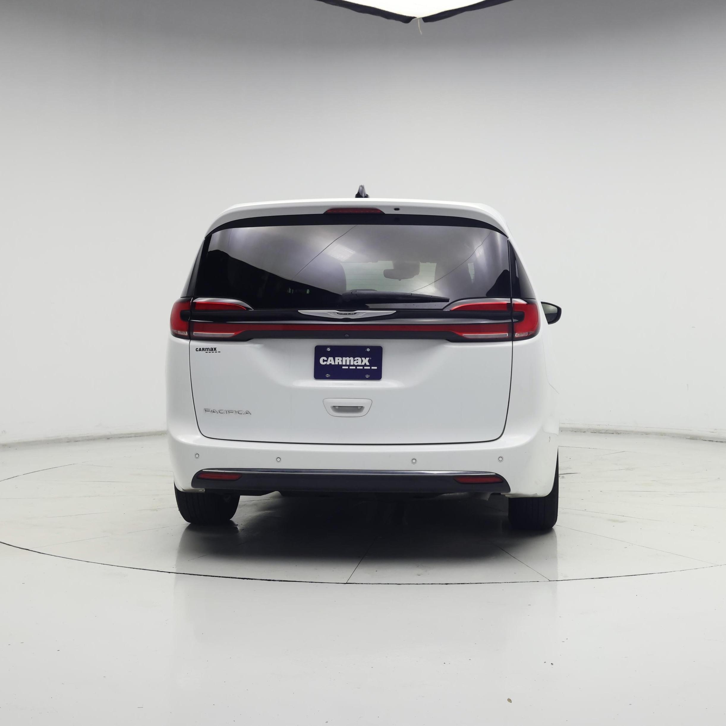 Thumbnail: 2023 Chrysler Pacifica - 6