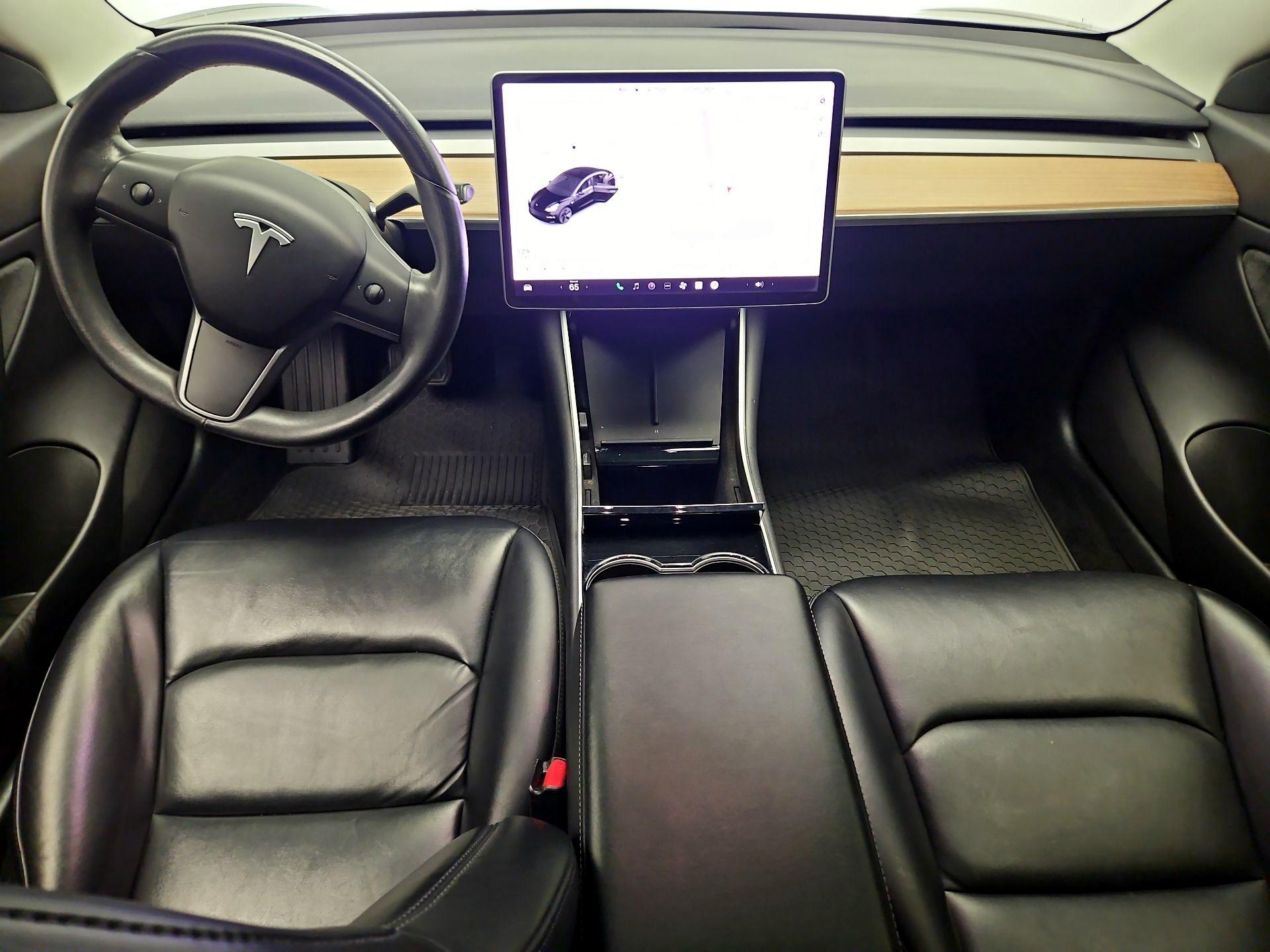 Thumbnail: 2019 Tesla Model 3 - 9