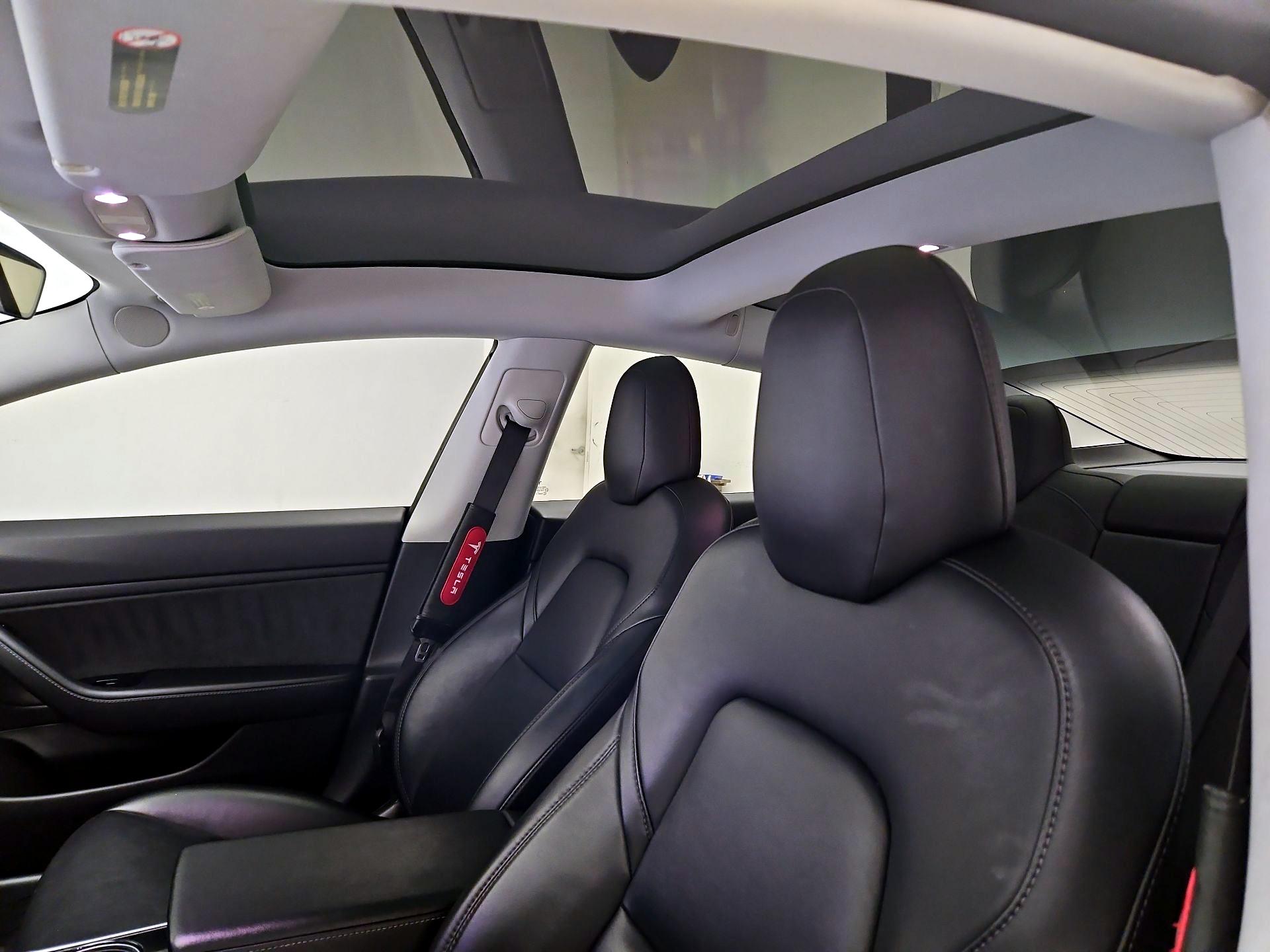 Thumbnail: 2019 Tesla Model 3 - 18
