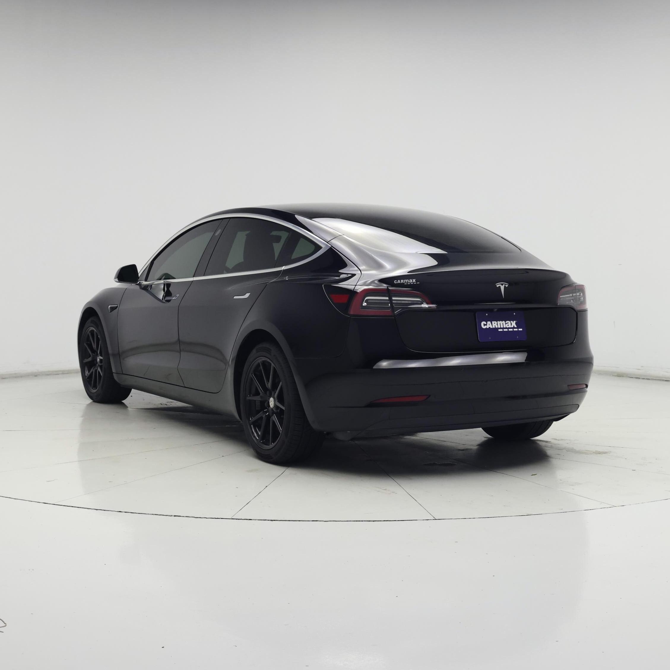 Thumbnail: 2019 Tesla Model 3 - 2