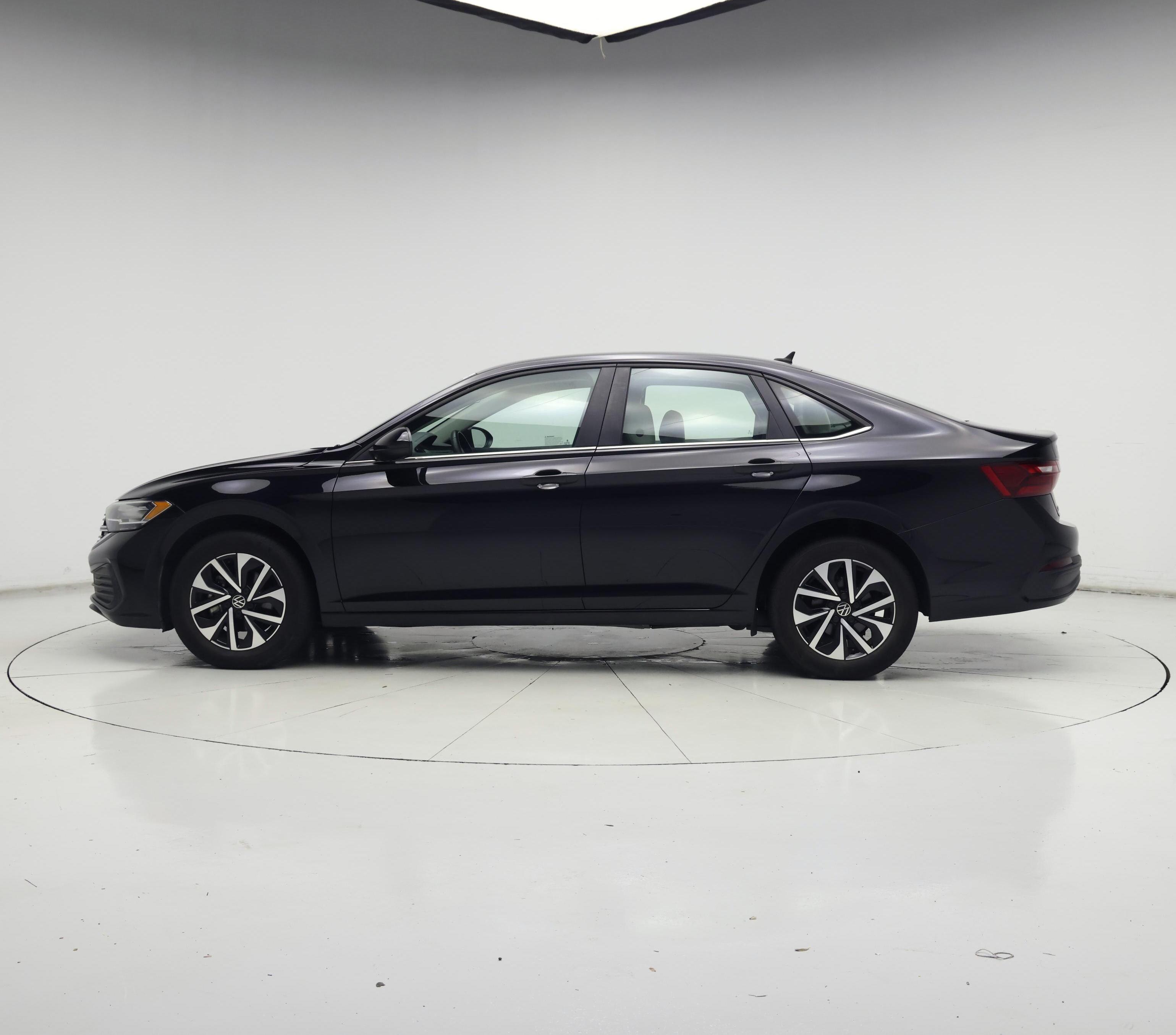 Thumbnail: 2022 Volkswagen Jetta - 3