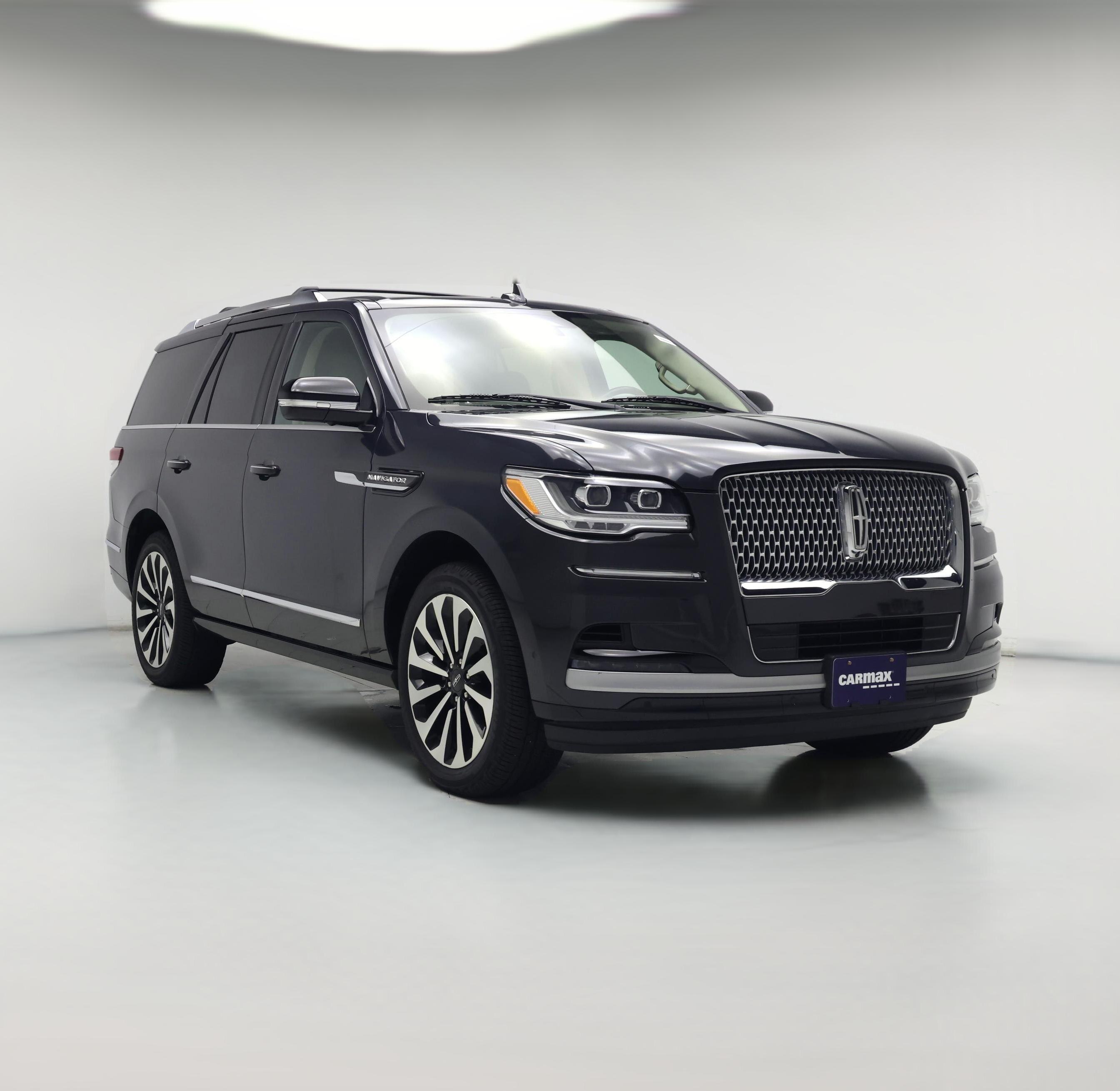 Thumbnail: 2022 Lincoln Navigator - 1