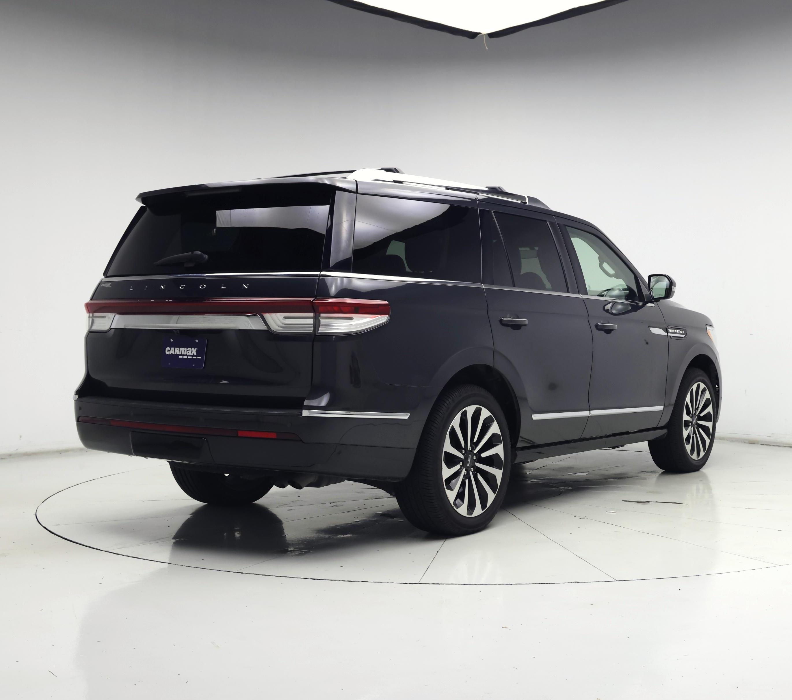 Thumbnail: 2022 Lincoln Navigator - 8