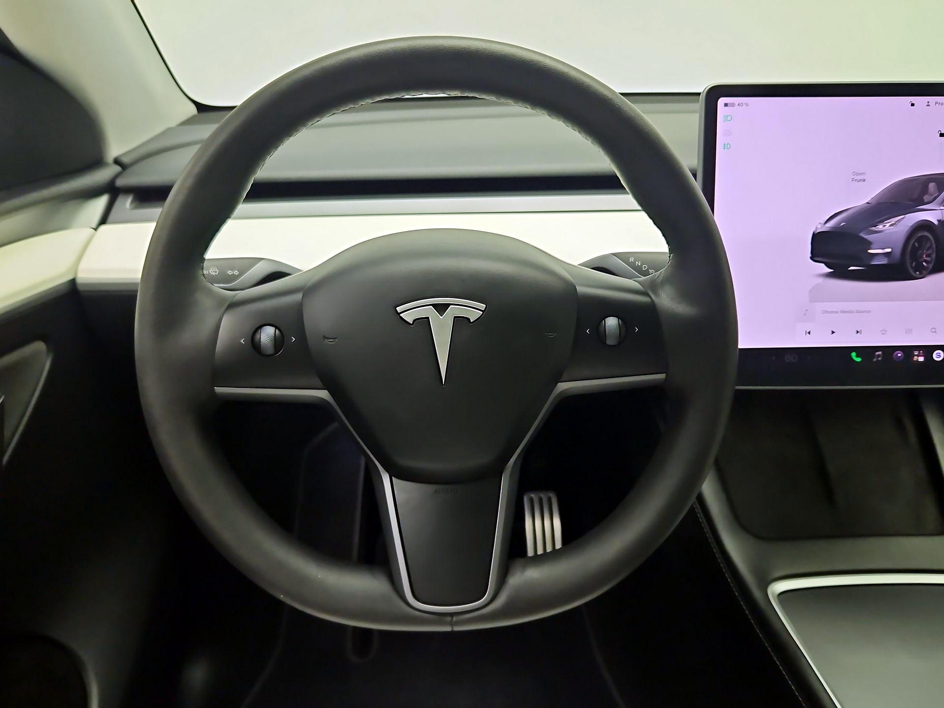 Thumbnail: 2023 Tesla Model Y - 10