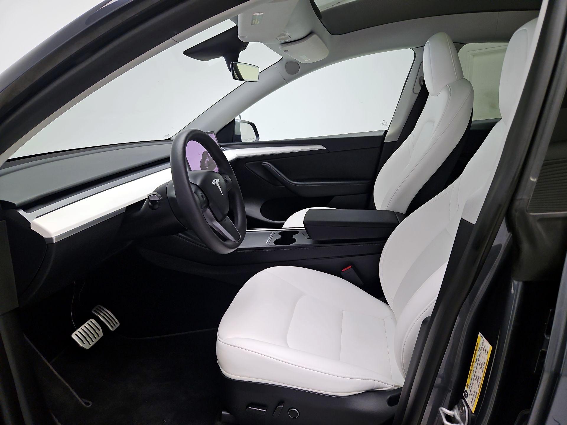 Thumbnail: 2023 Tesla Model Y - 11