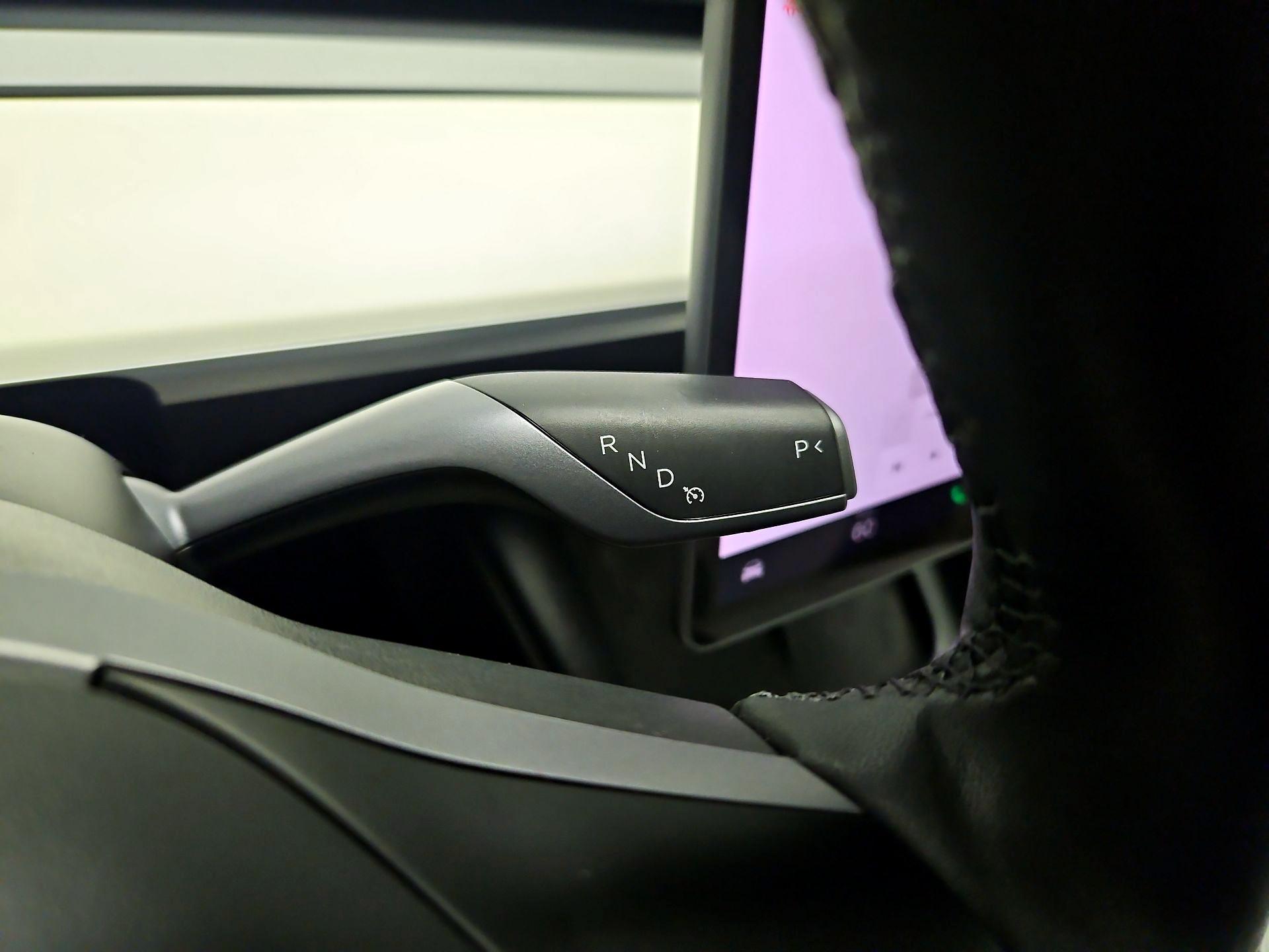 Thumbnail: 2023 Tesla Model Y - 17
