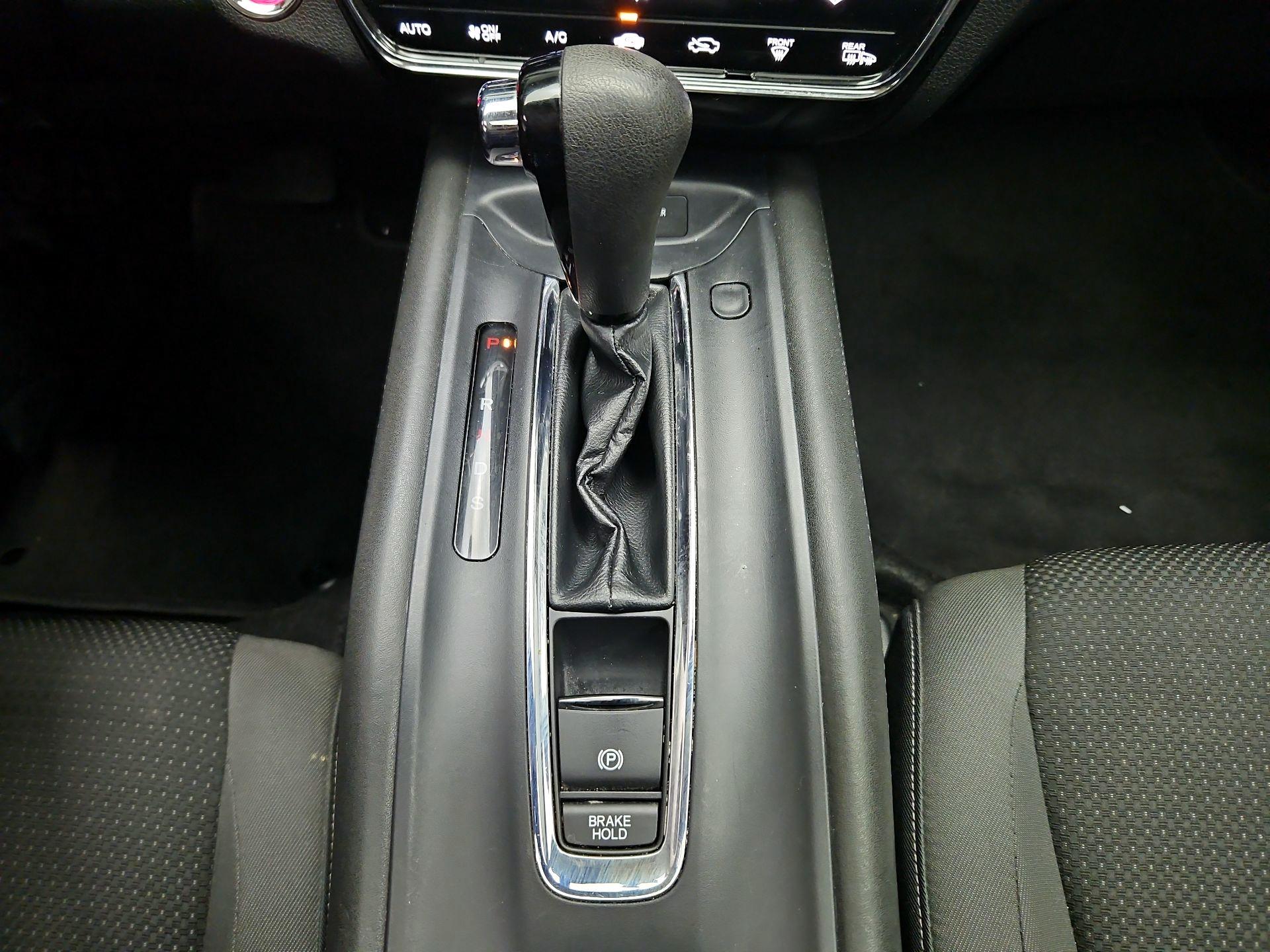 Thumbnail: 2019 Honda HR-V - 17